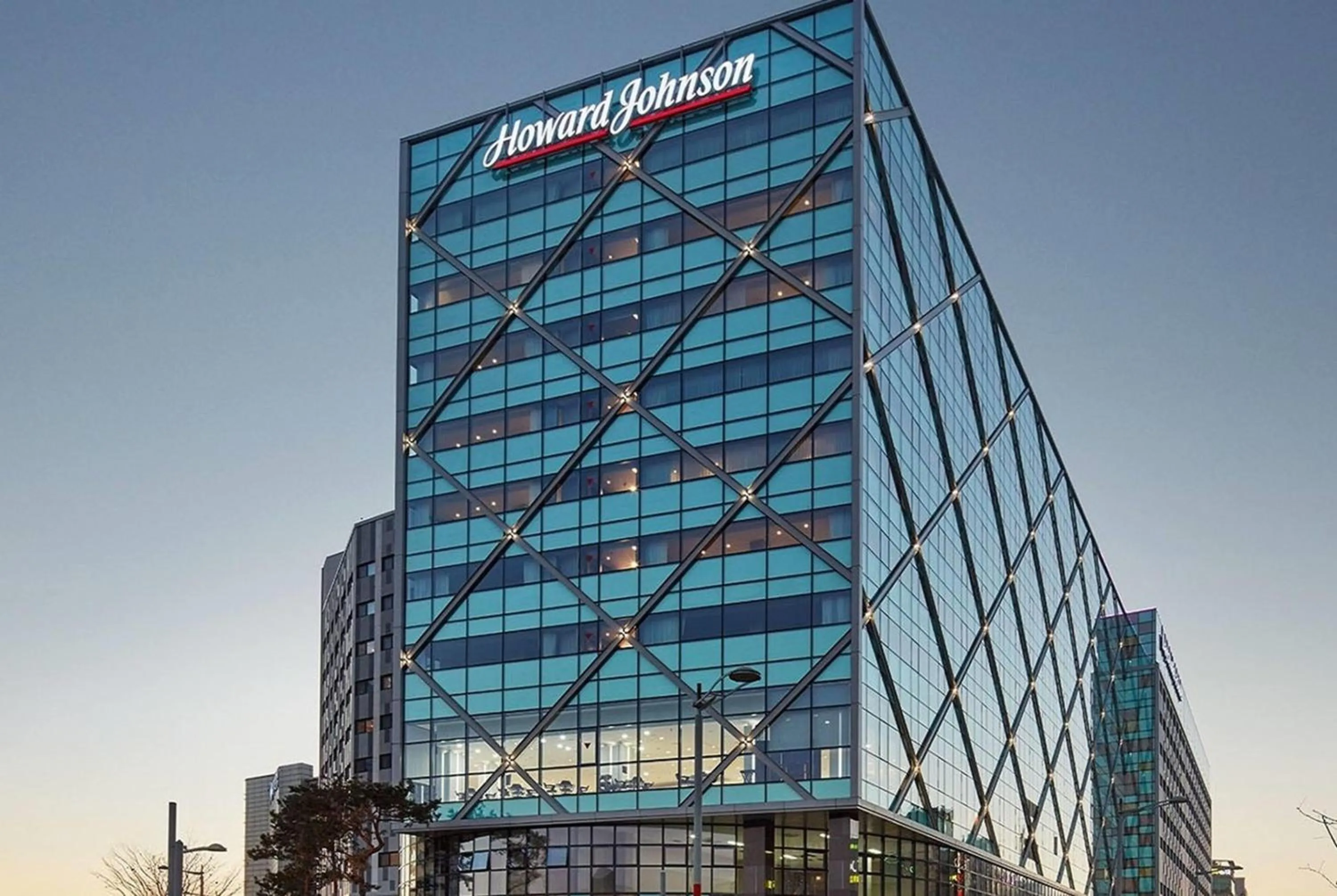 Property building in Howard Johnson by Wyndham Incheon Airport