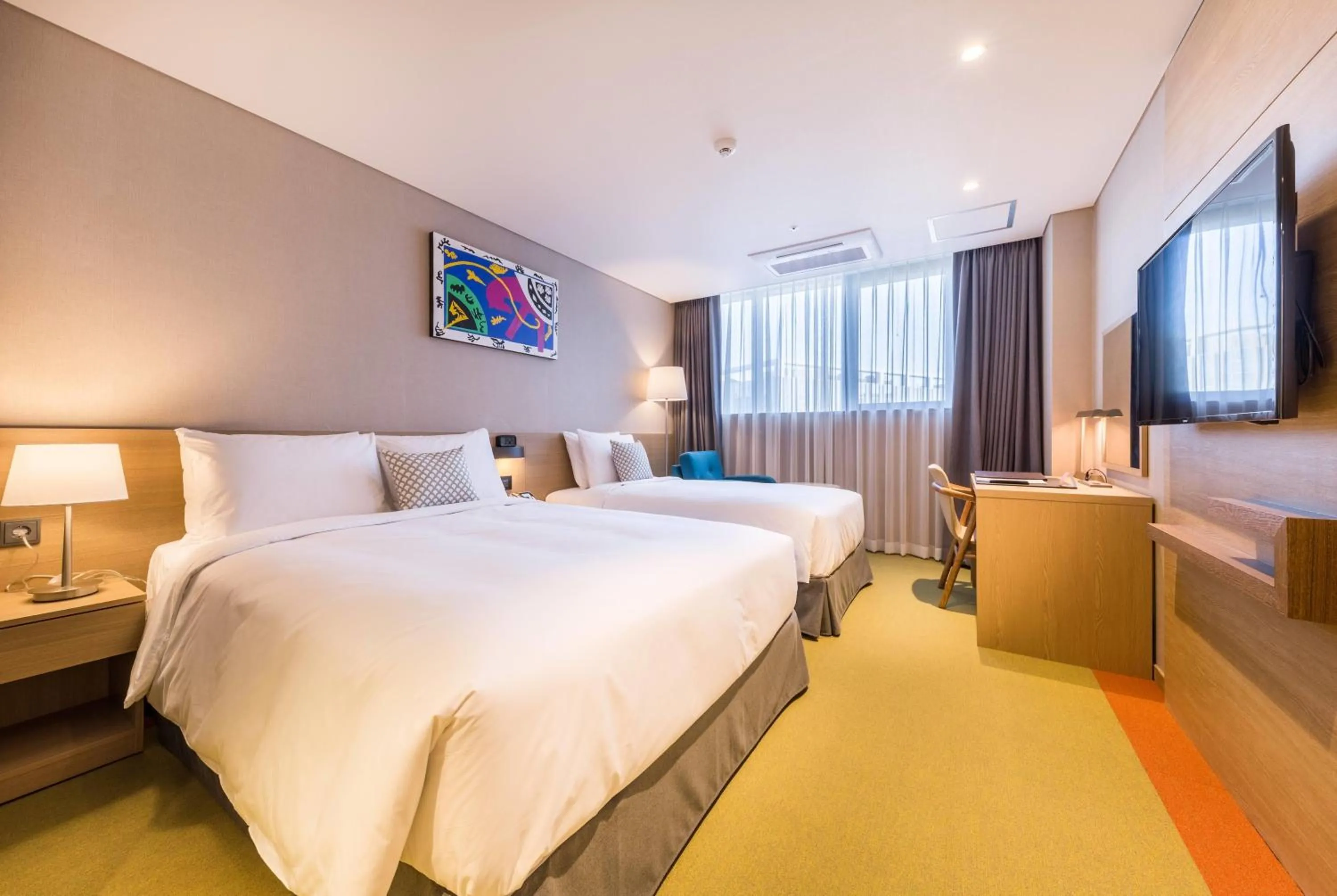 Photo of the whole room, Bed in Howard Johnson by Wyndham Incheon Airport