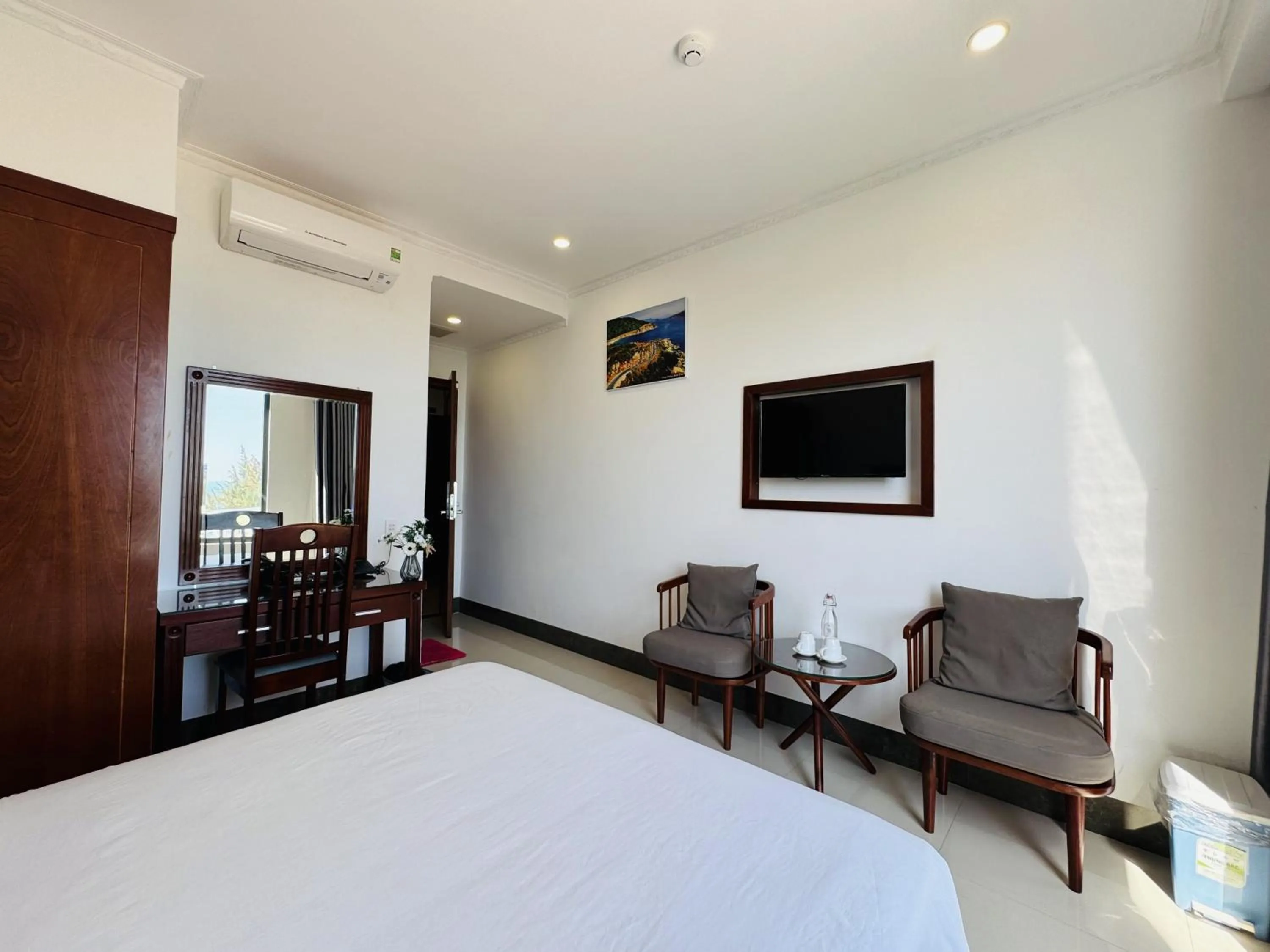 Bedroom, Bed in Khách Sạn Ninh Chữ