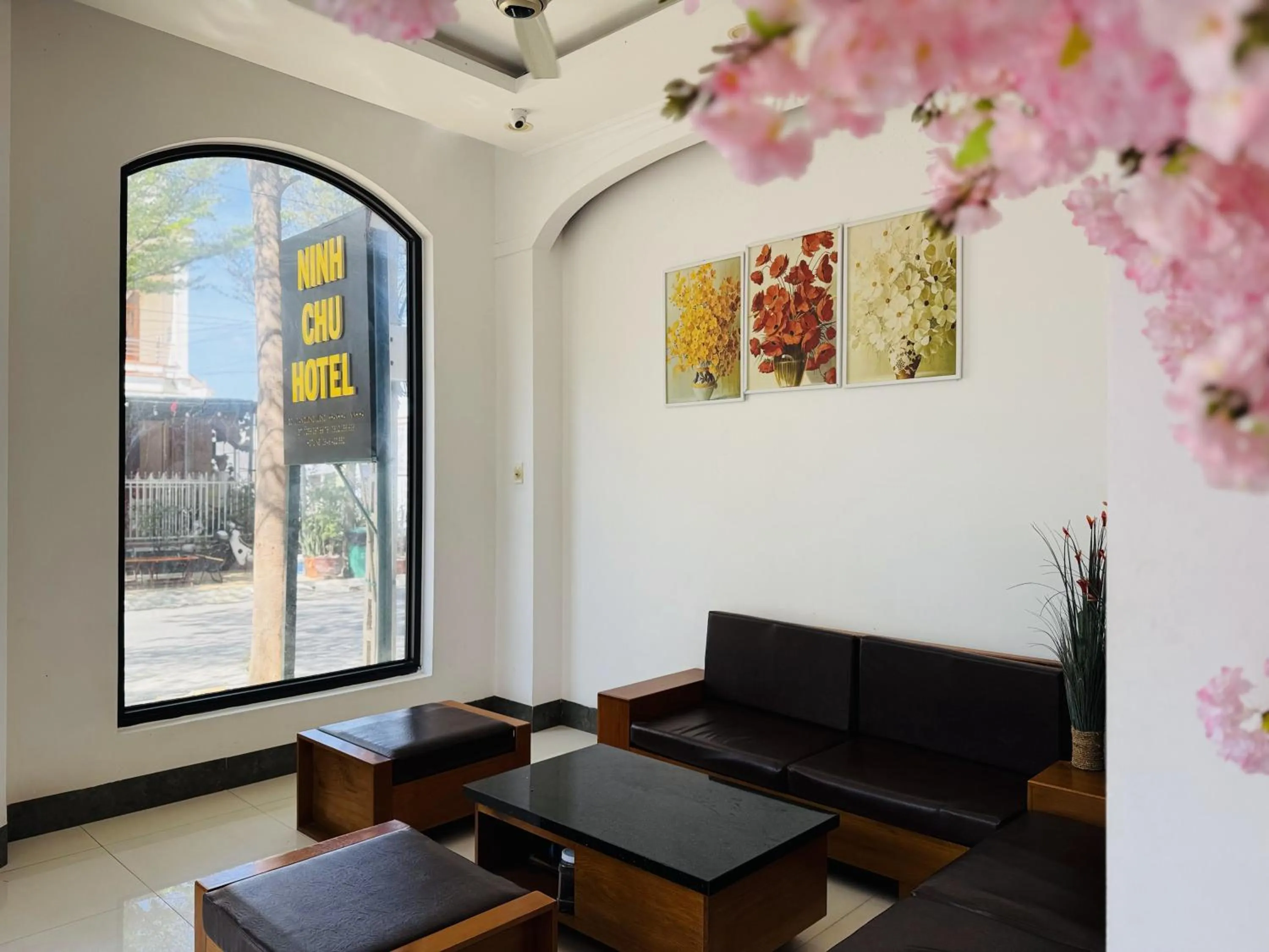 Living room in Khách Sạn Ninh Chữ