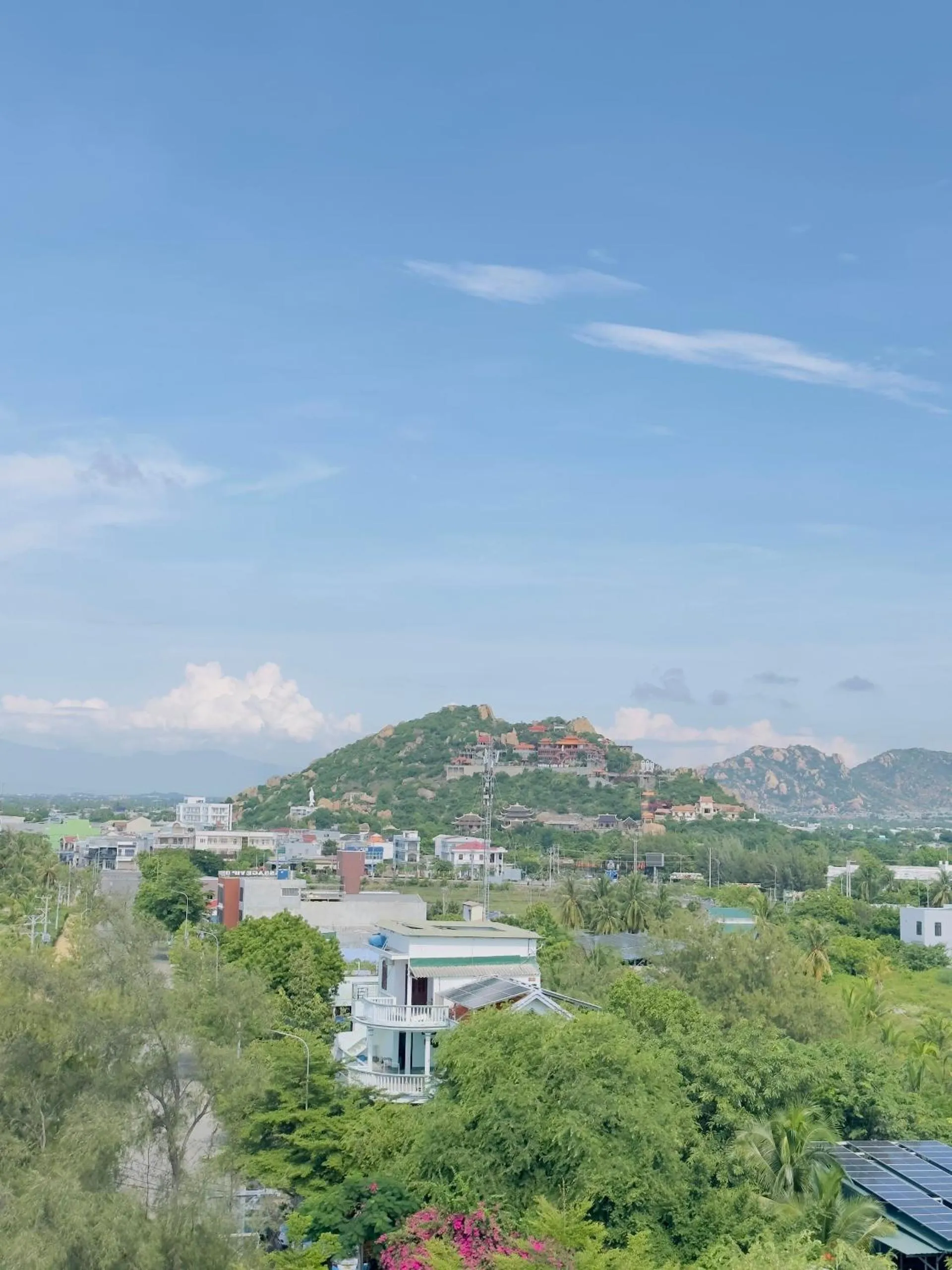 City view in Khách Sạn Ninh Chữ