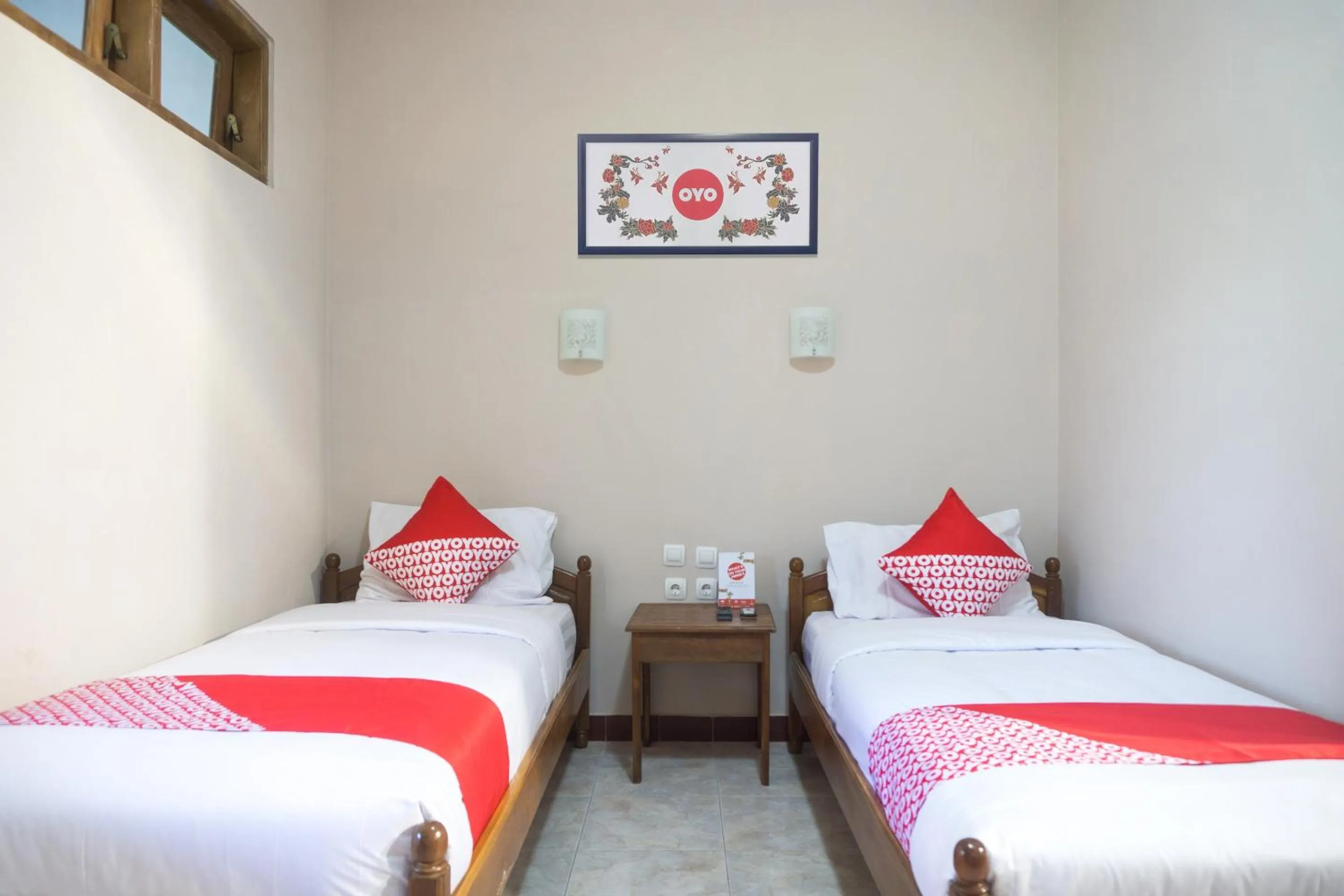 Bedroom, Bed in Hotel O Srikandi Hotel