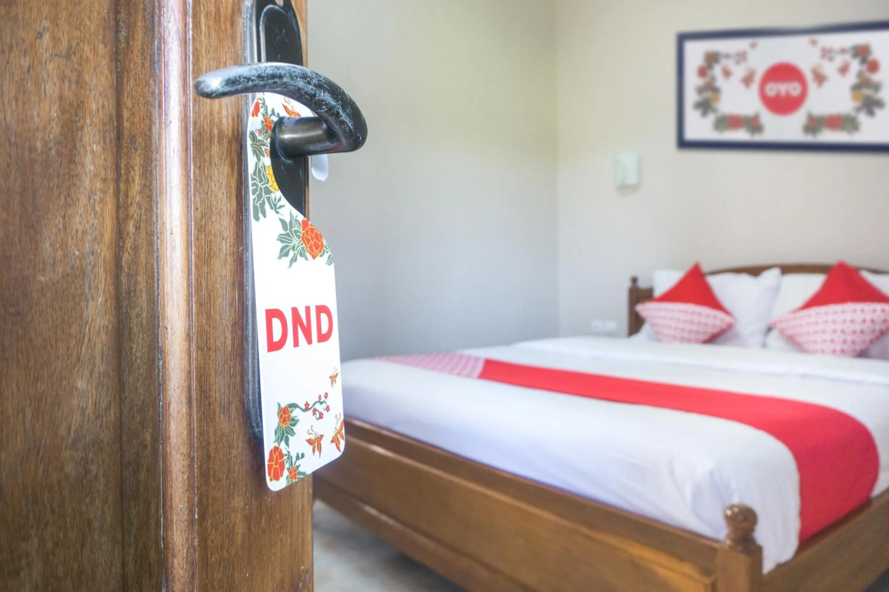 Bedroom, Bed in Hotel O Srikandi Hotel