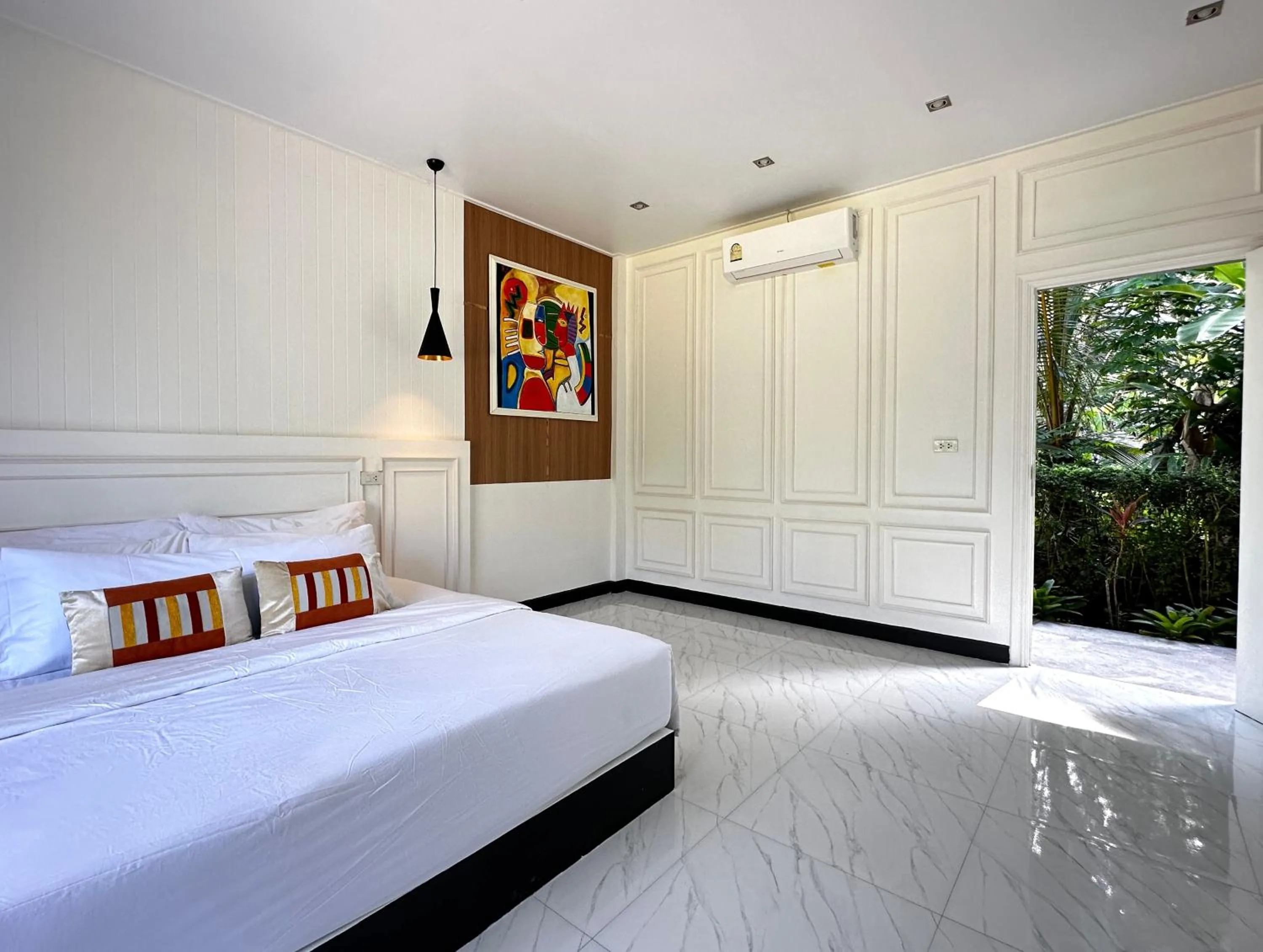 Photo of the whole room, Bed in Koh Kood BED's