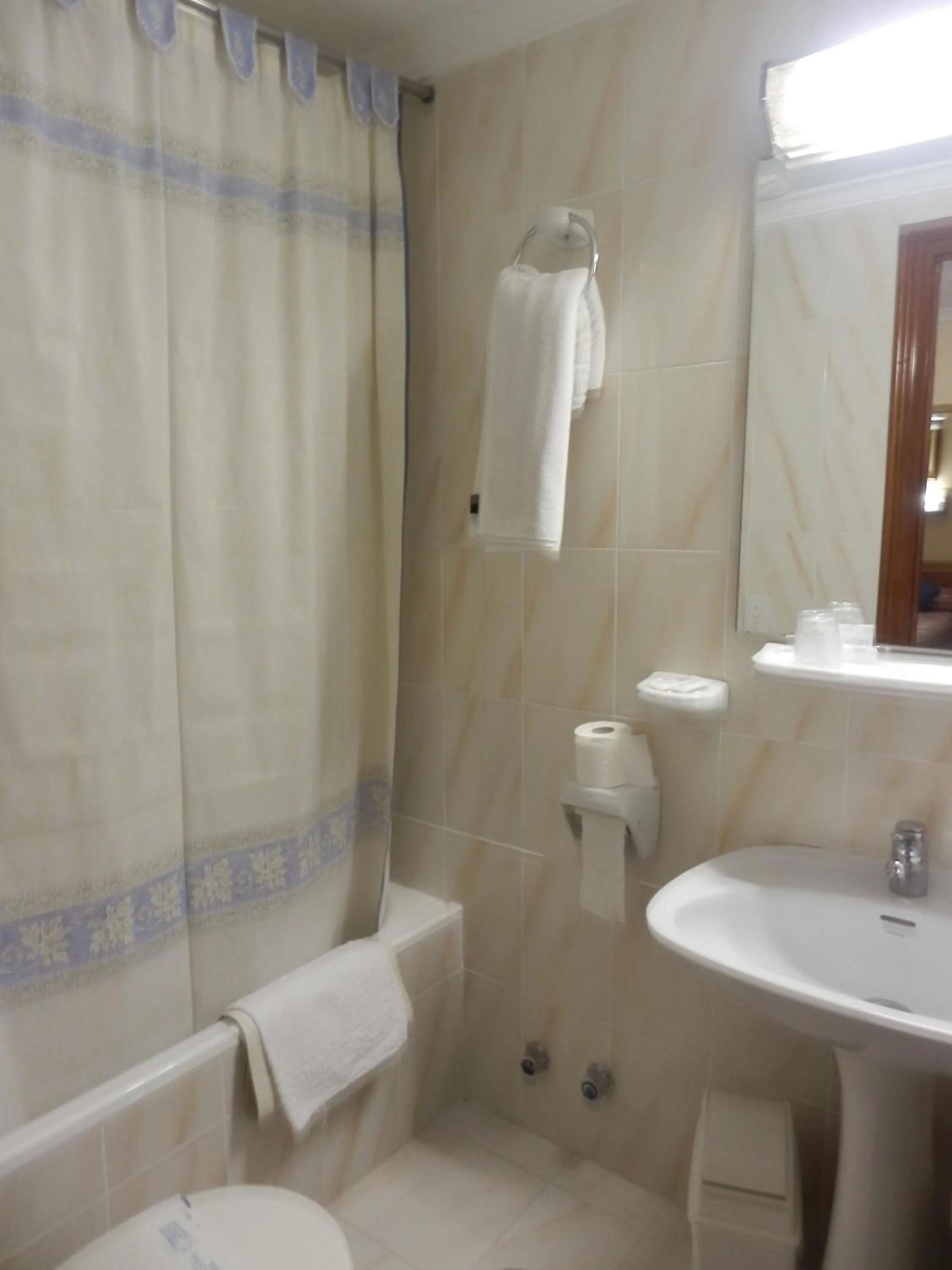 Bathroom in Hotel Restaurante Salvadora