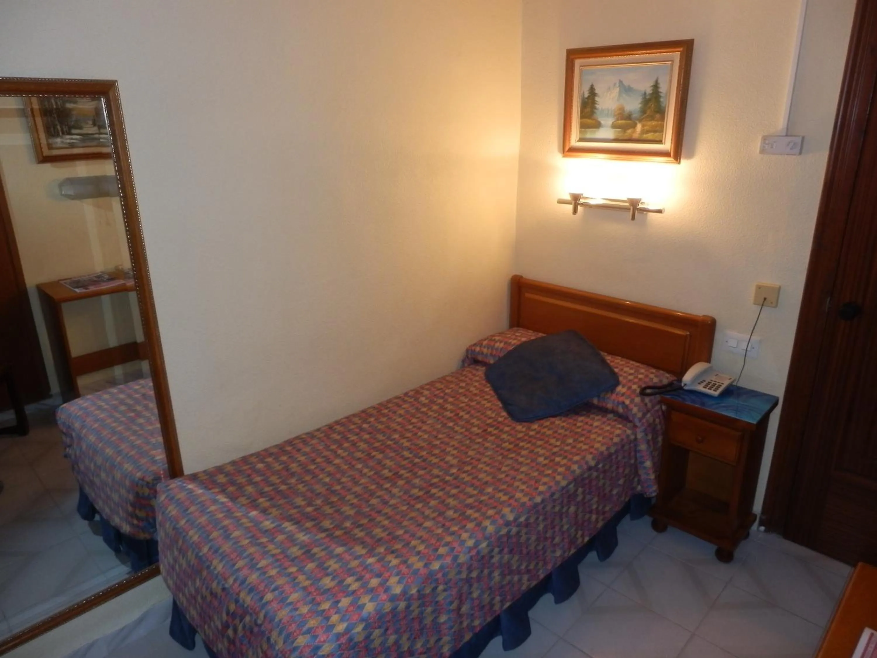 Photo of the whole room, Bed in Hotel Restaurante Salvadora