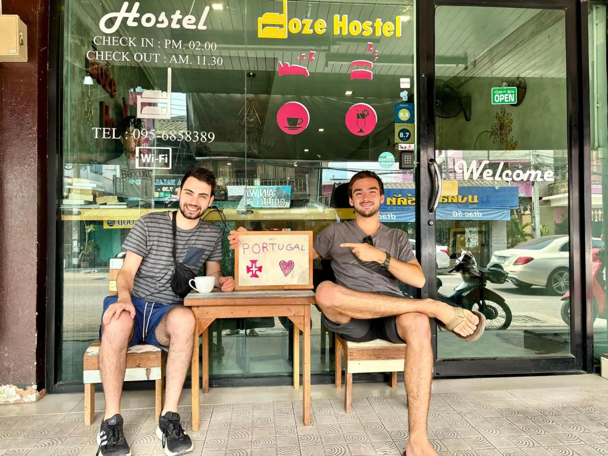 Doze Hostel