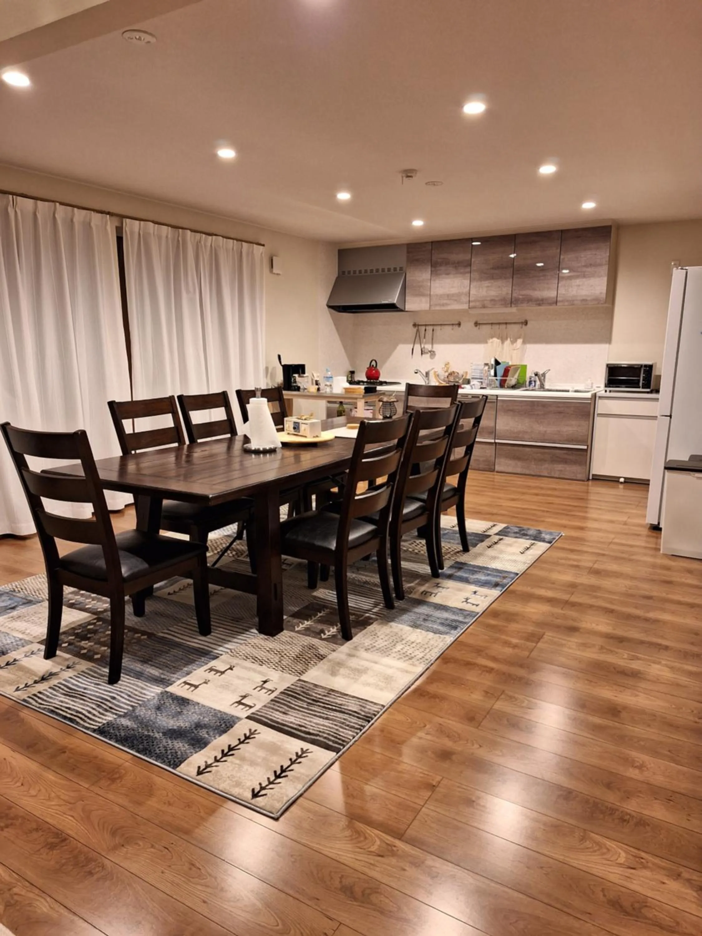 Kitchen or kitchenette in Jadan House