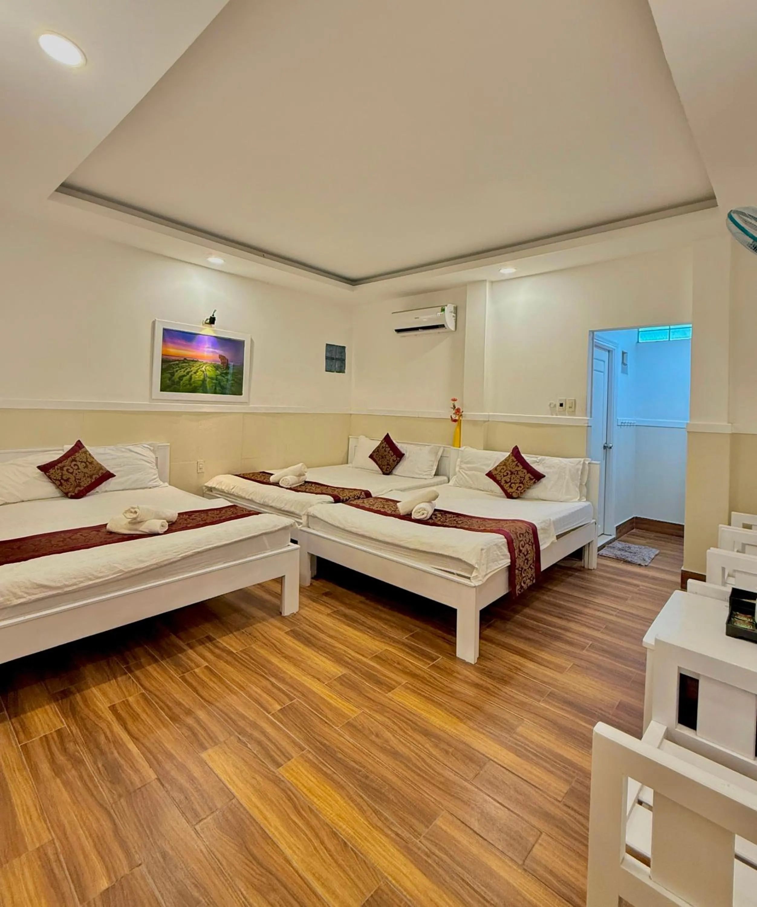 Bed in Hotel Minh Hang