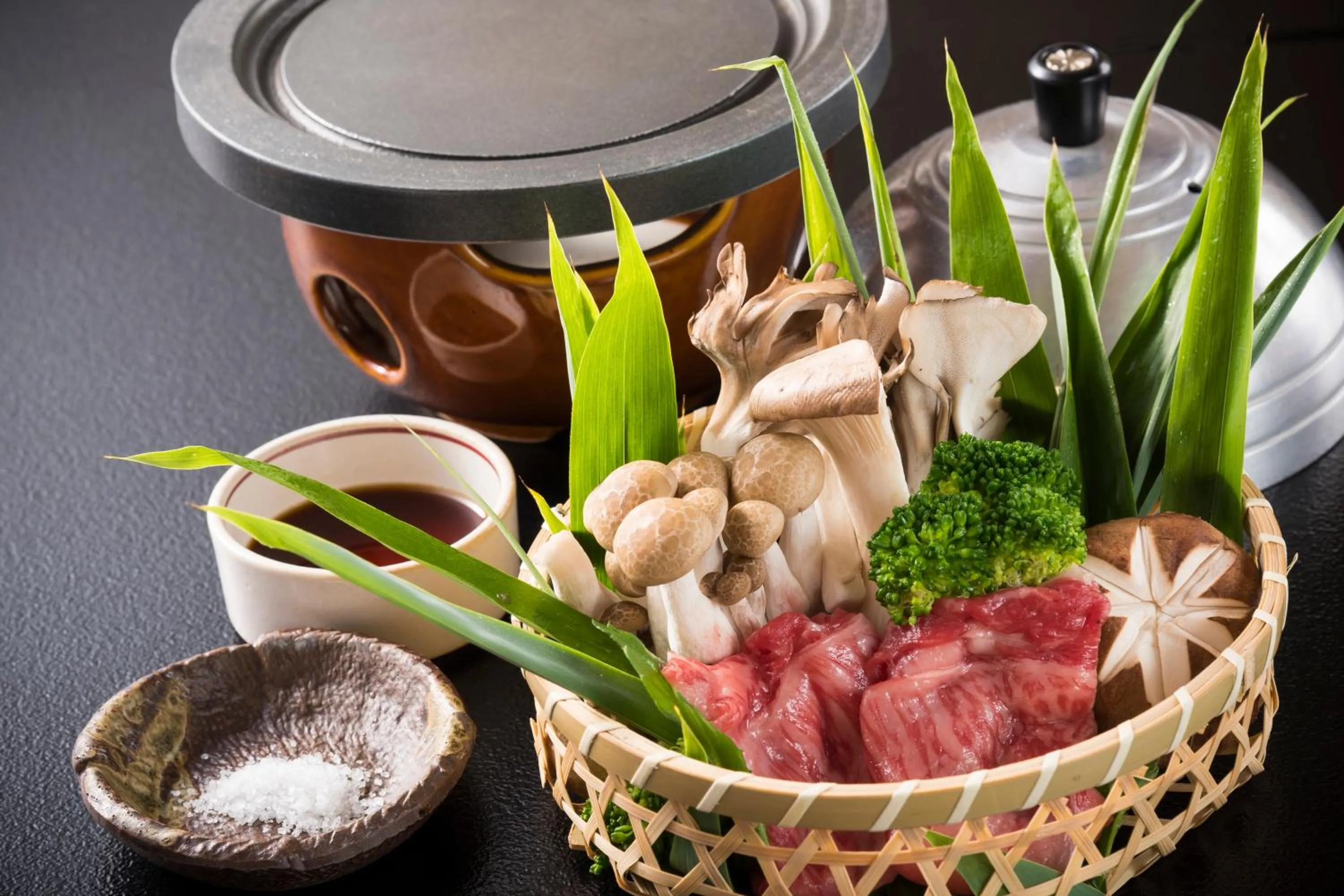 Food close-up in Ryotei Manyou