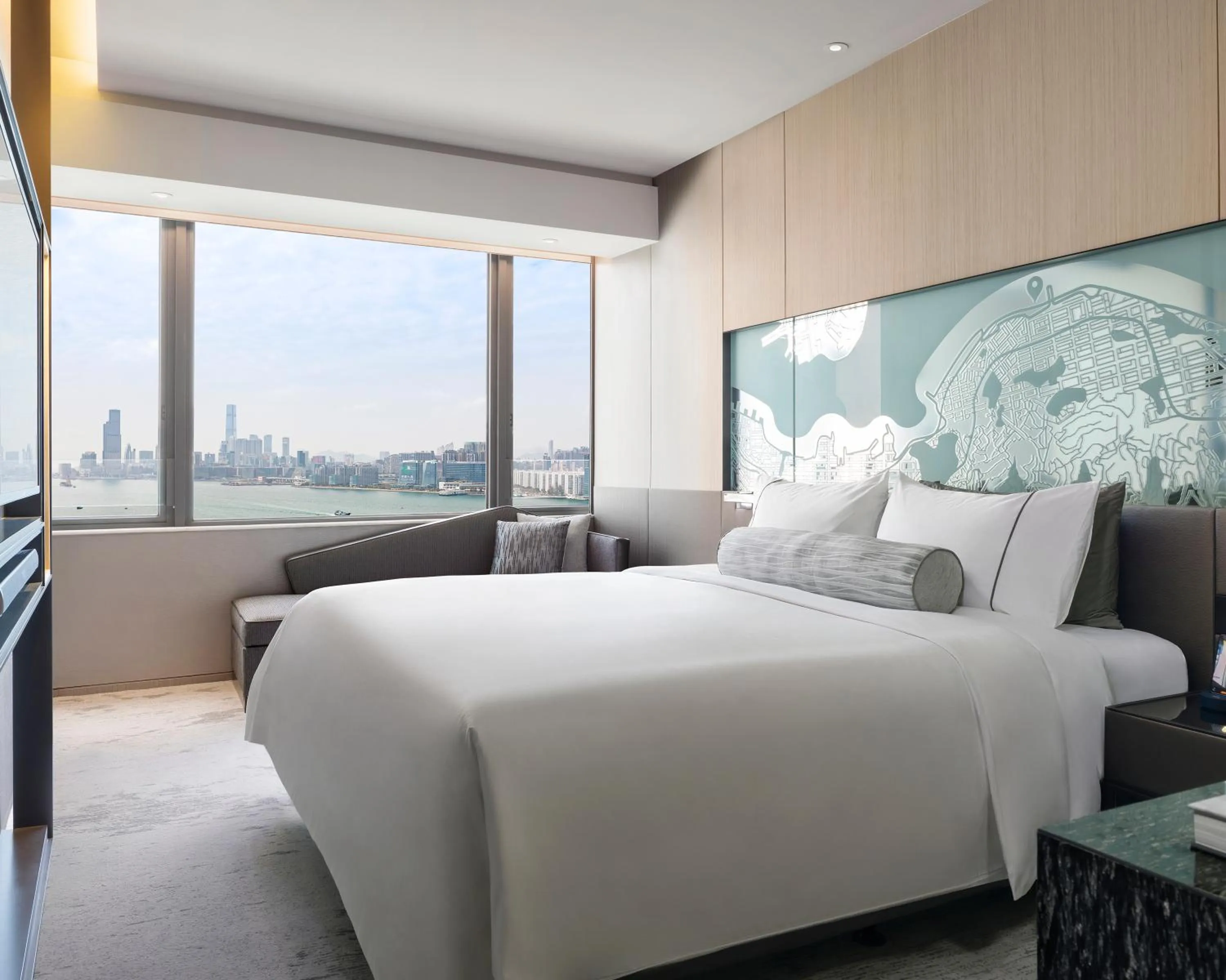 Bedroom, Bed in Hyatt Centric Victoria Harbour