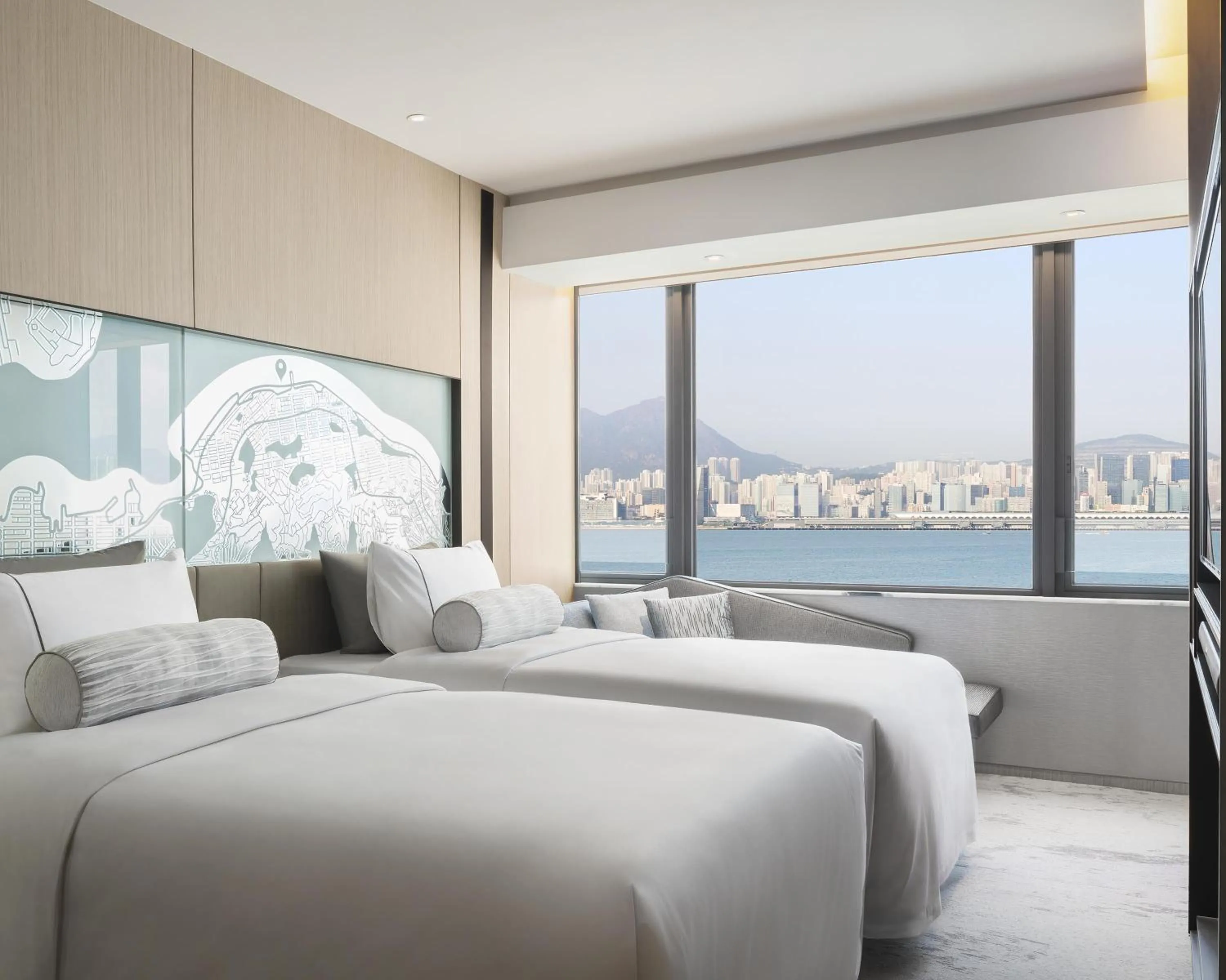 Bedroom, Bed in Hyatt Centric Victoria Harbour
