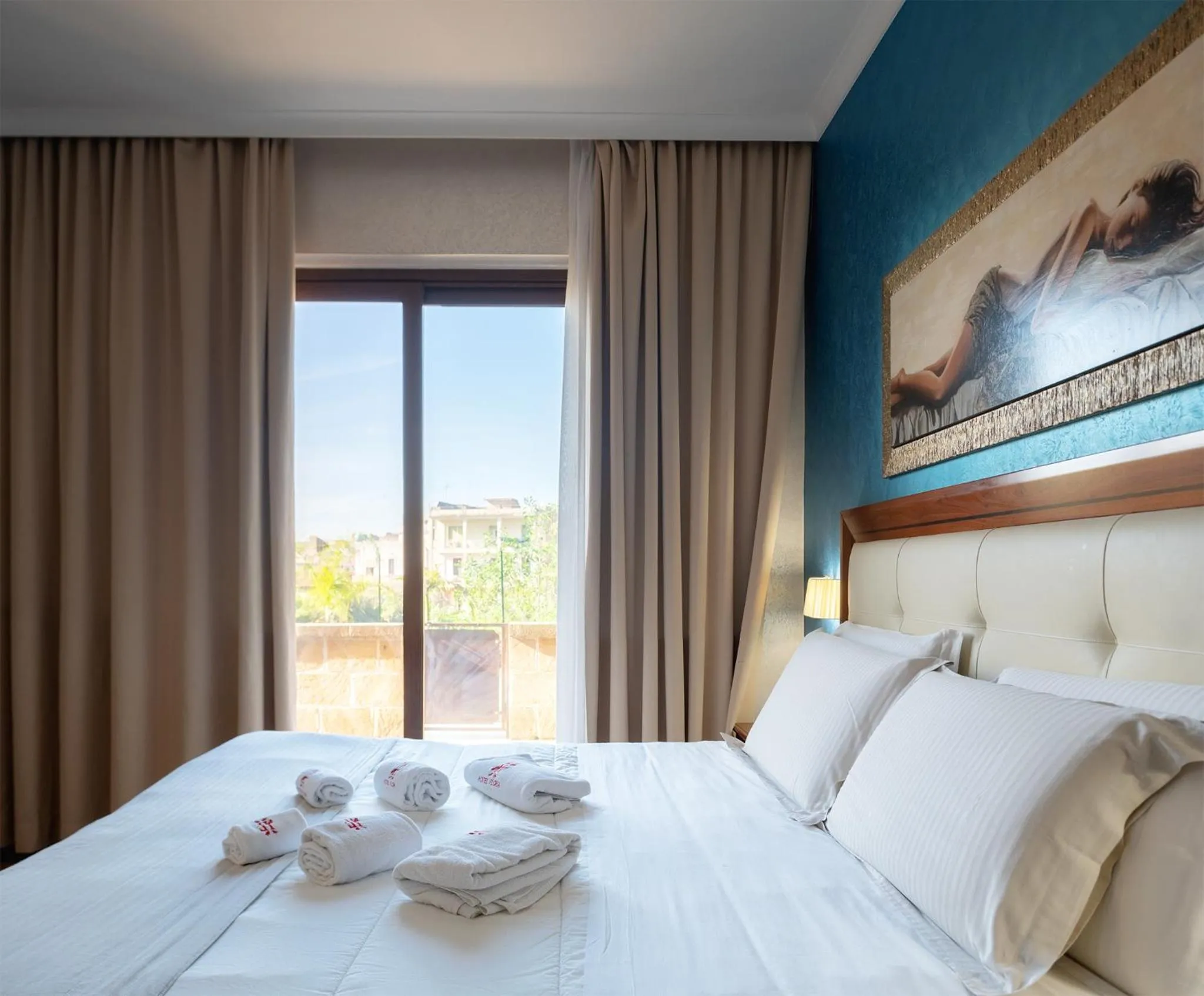 Bedroom, Bed in Hotel Flora