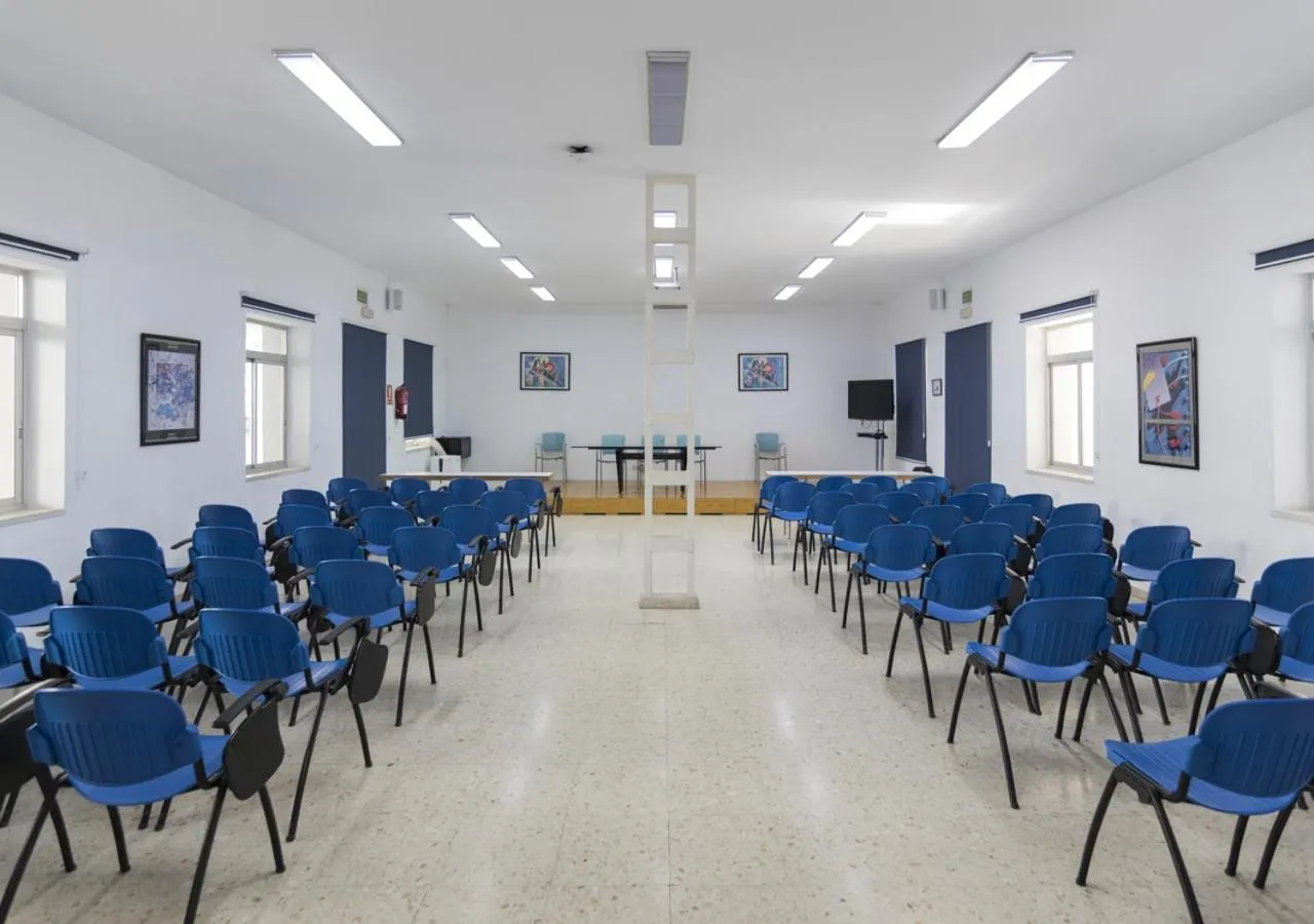 Meeting/conference room in Albergue Inturjoven Malaga