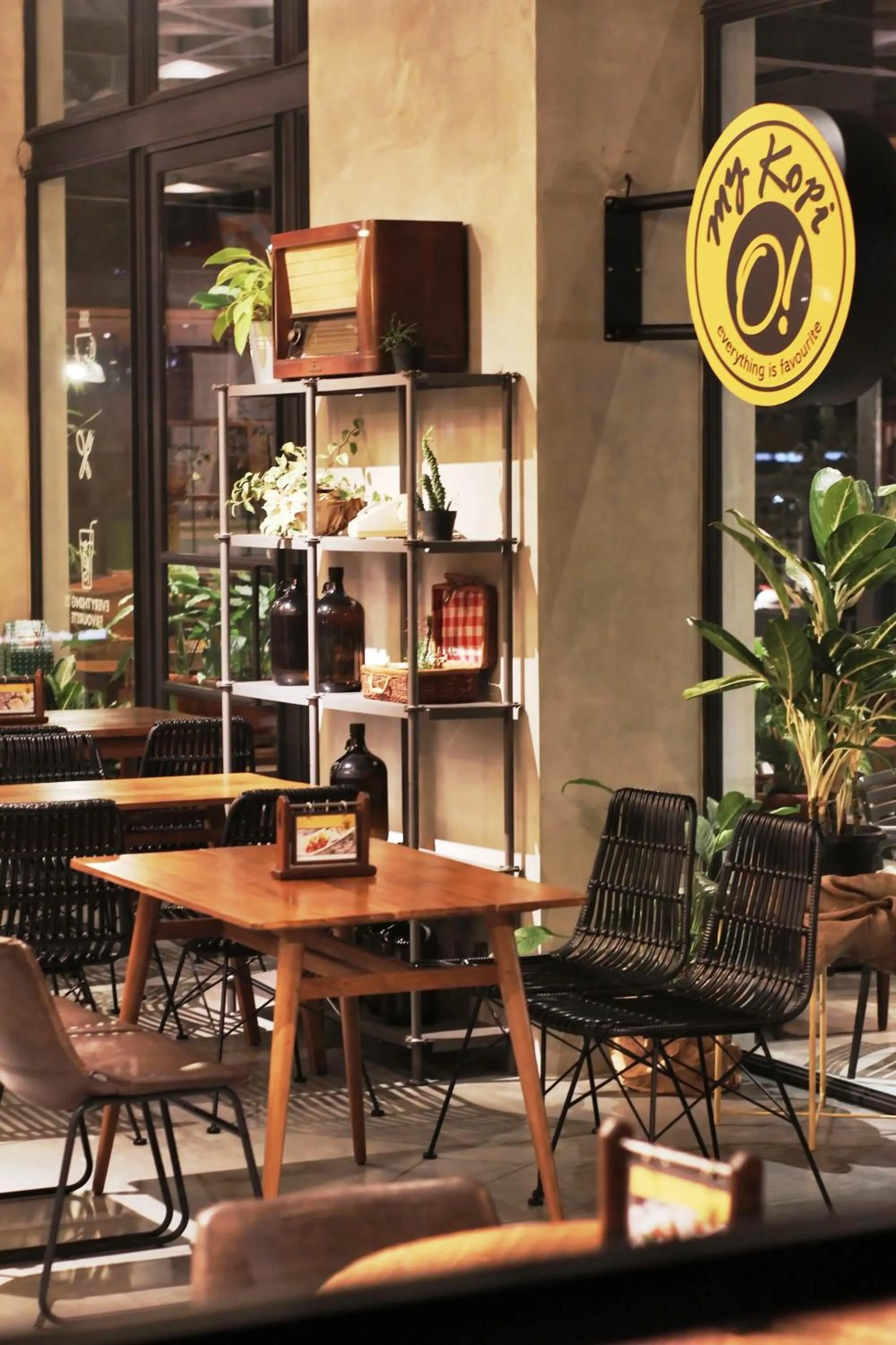 Restaurant/places to eat in Hay Bandung
