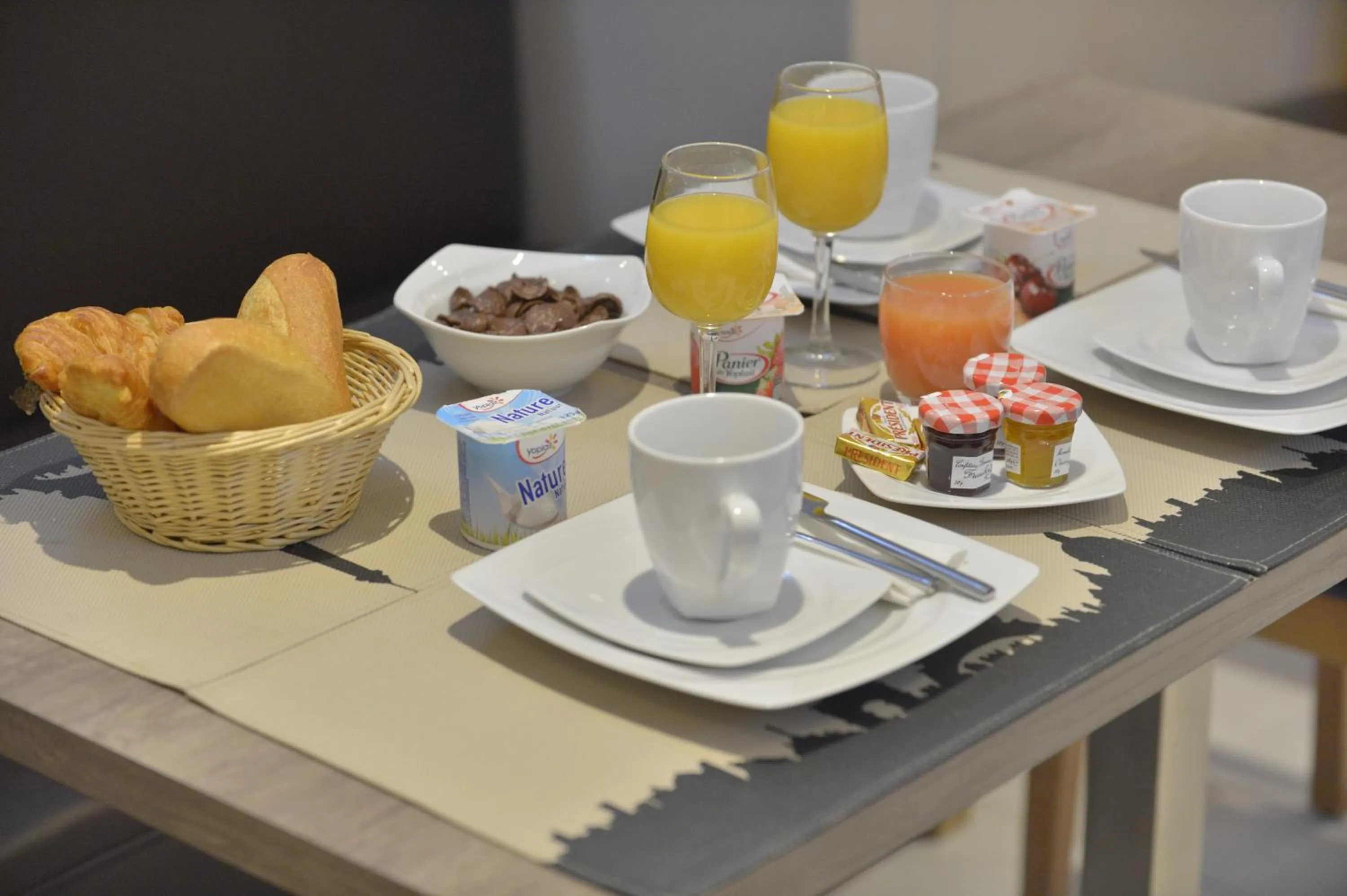 Food and drinks in Hotel du Chemin Vert