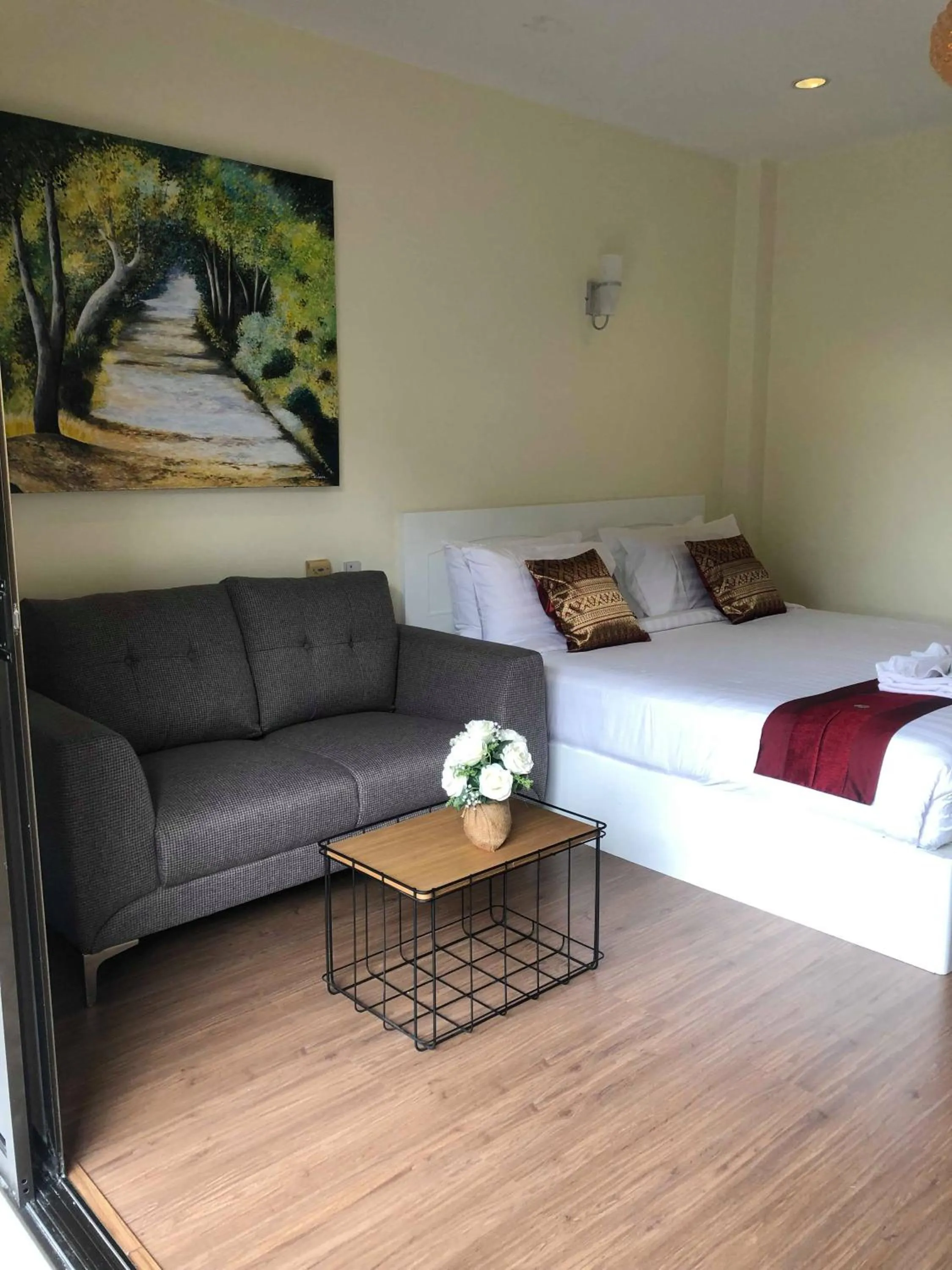 Living room, Bed in DB Residence