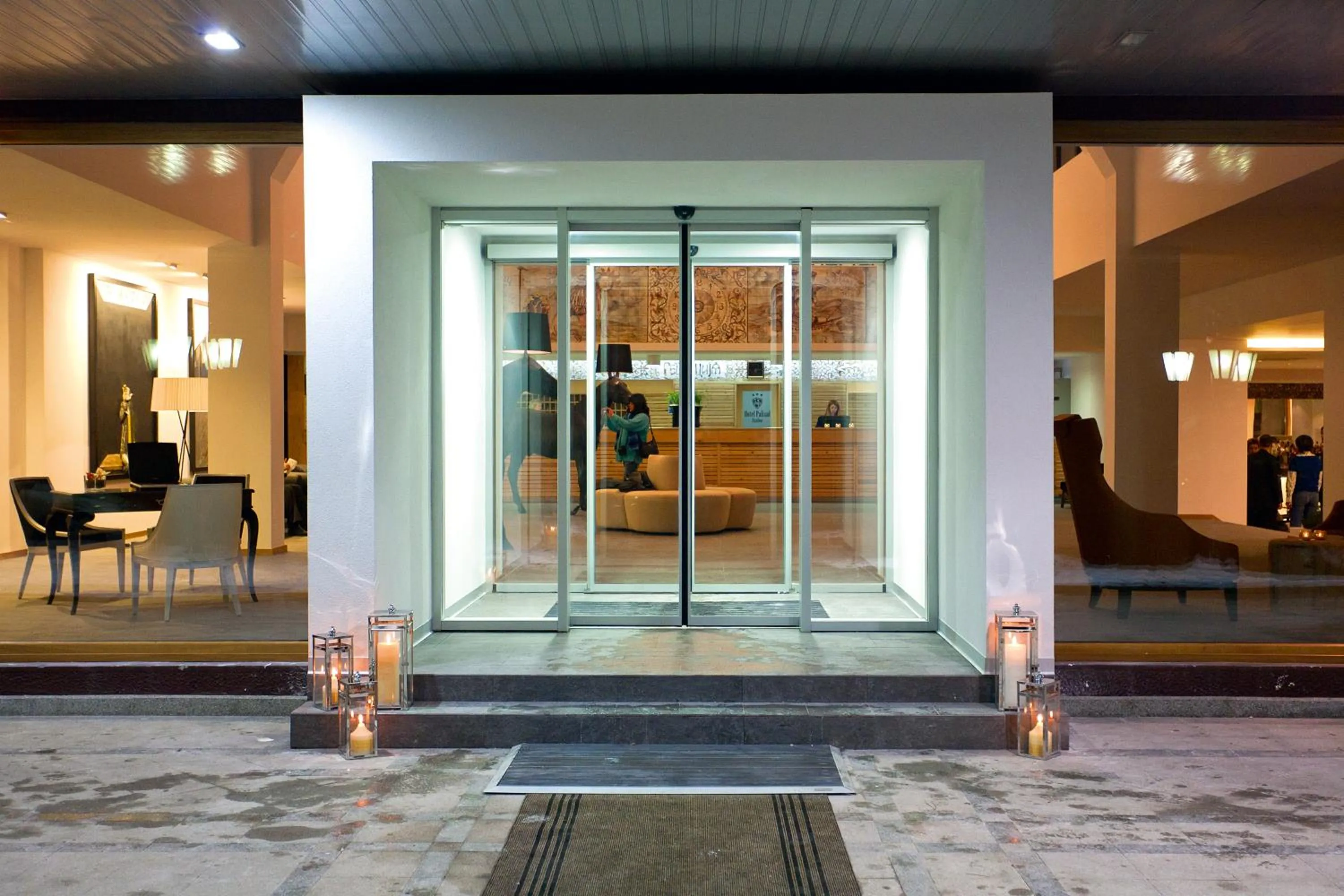 Facade/entrance in Hotel Palisad