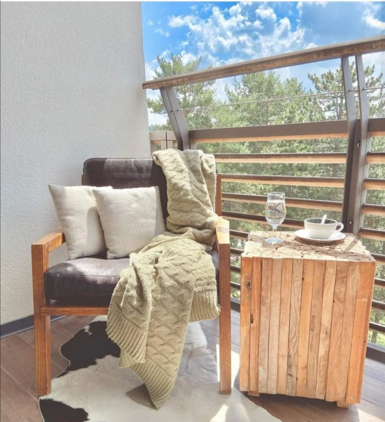 Day in Hotel Palisad