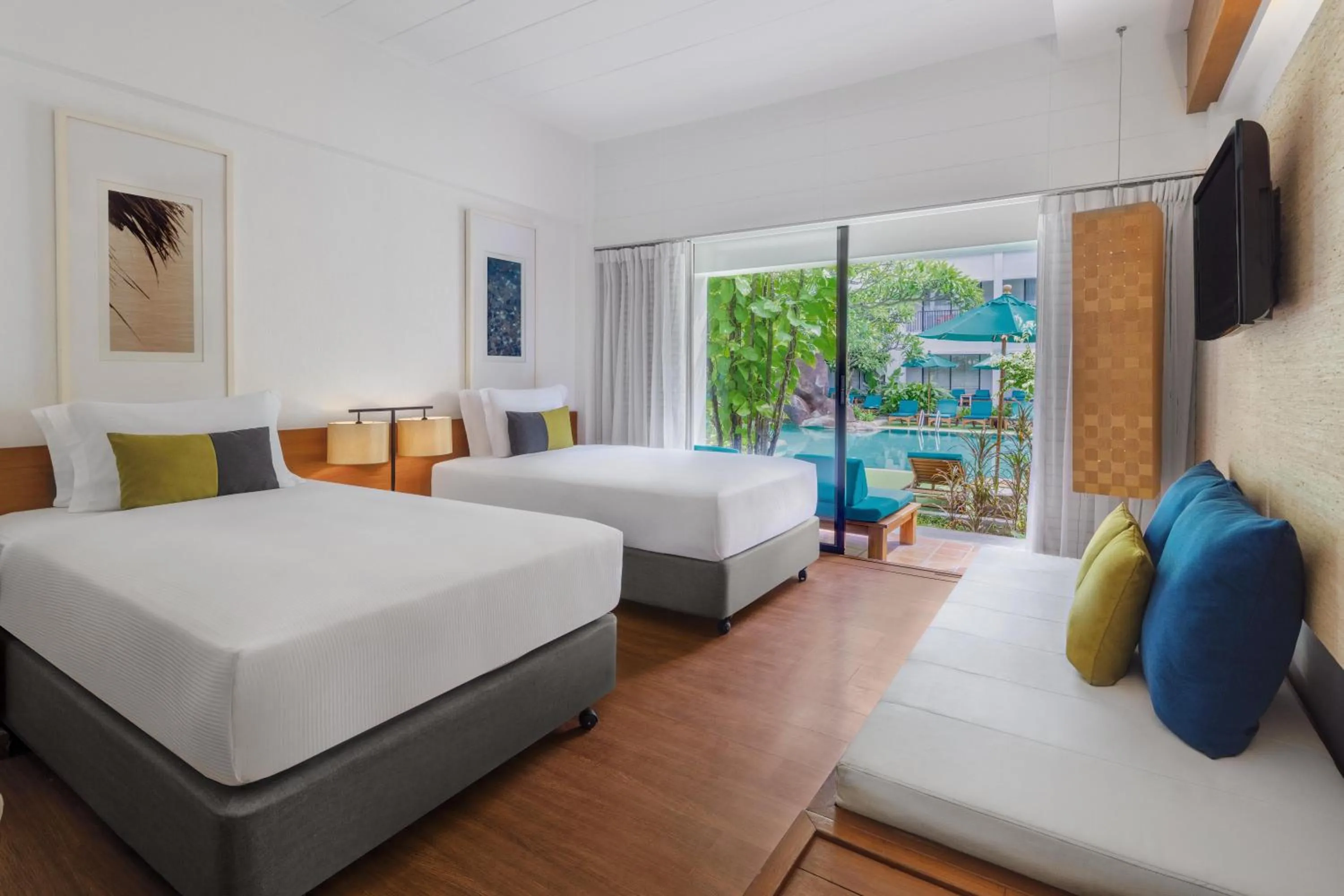 Bed in DoubleTree by Hilton Phuket Banthai Resort