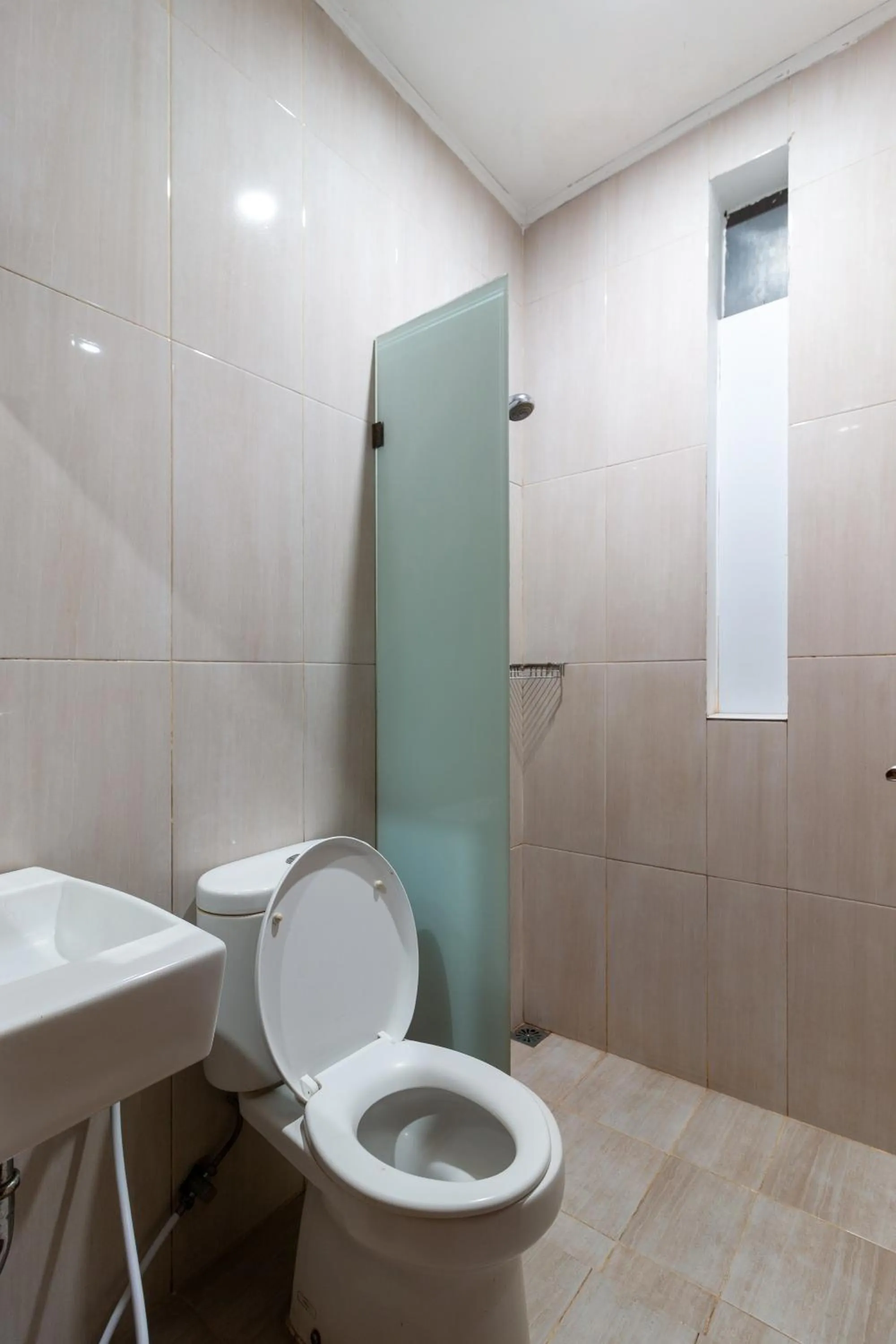 Bathroom in Jayagiri Guesthouse By Belgareti