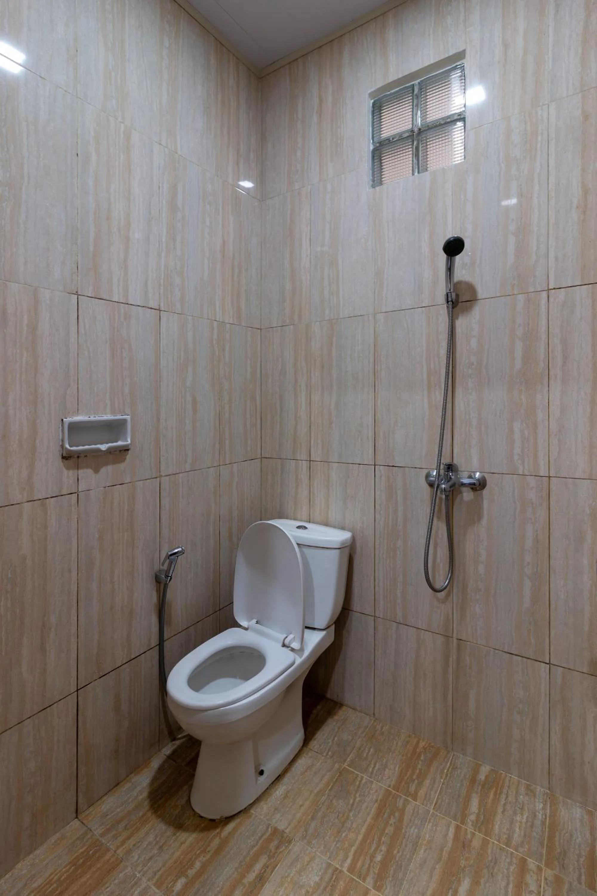 Bathroom in Jayagiri Guesthouse By Belgareti