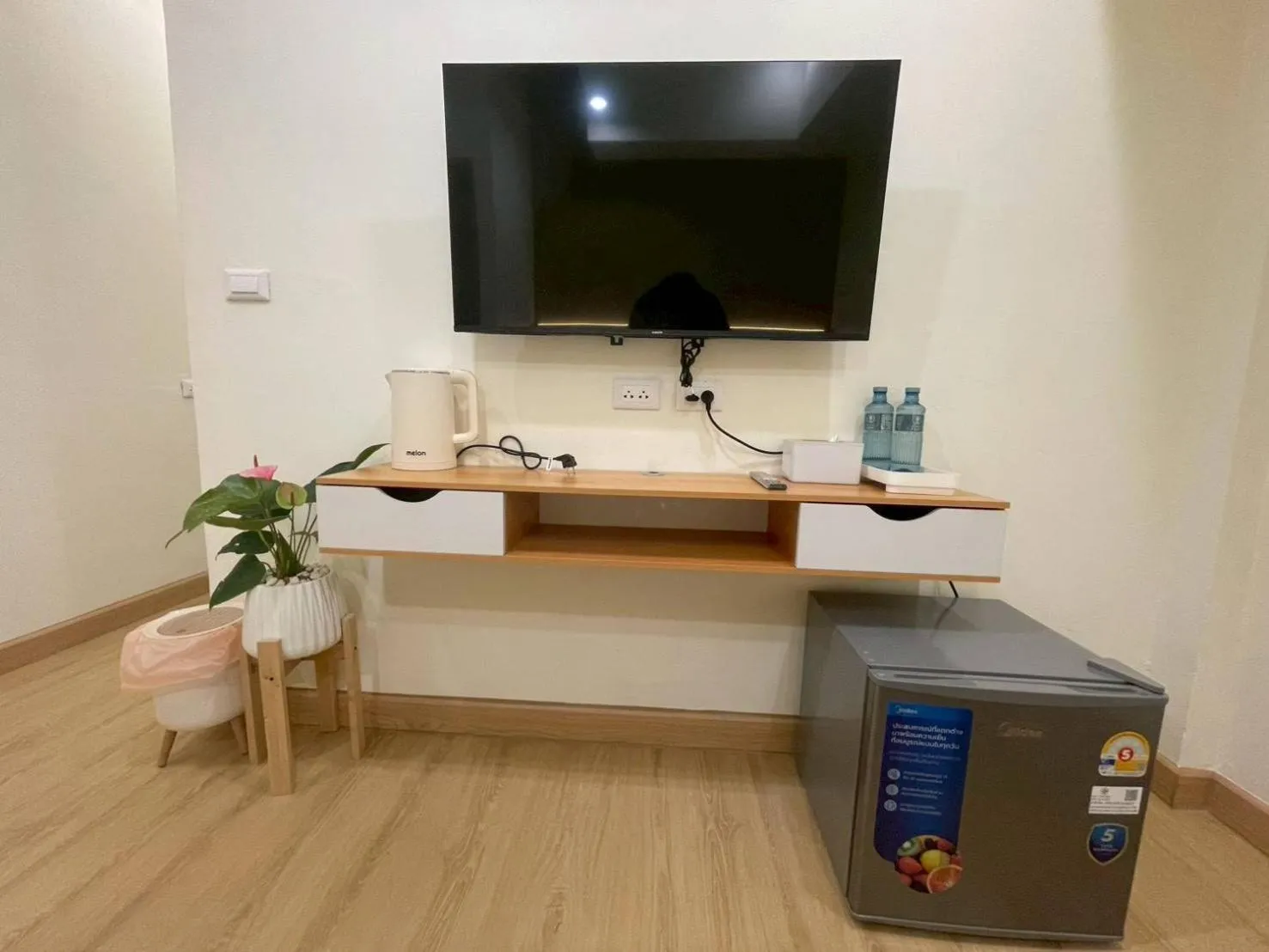 TV and multimedia in Shade House - Phuket Downtown