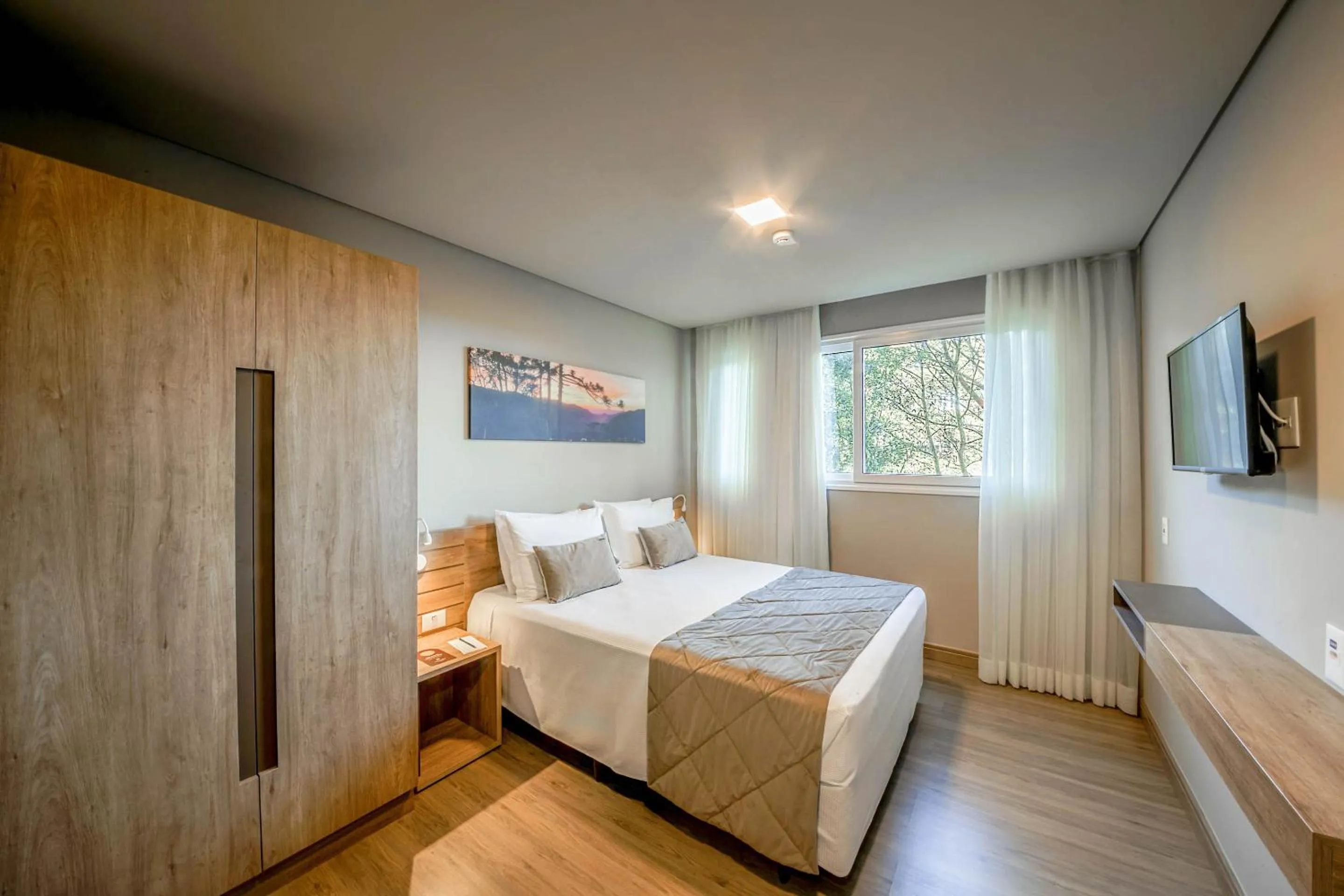 Bedroom, Bed in Hotel Laghetto Toscana