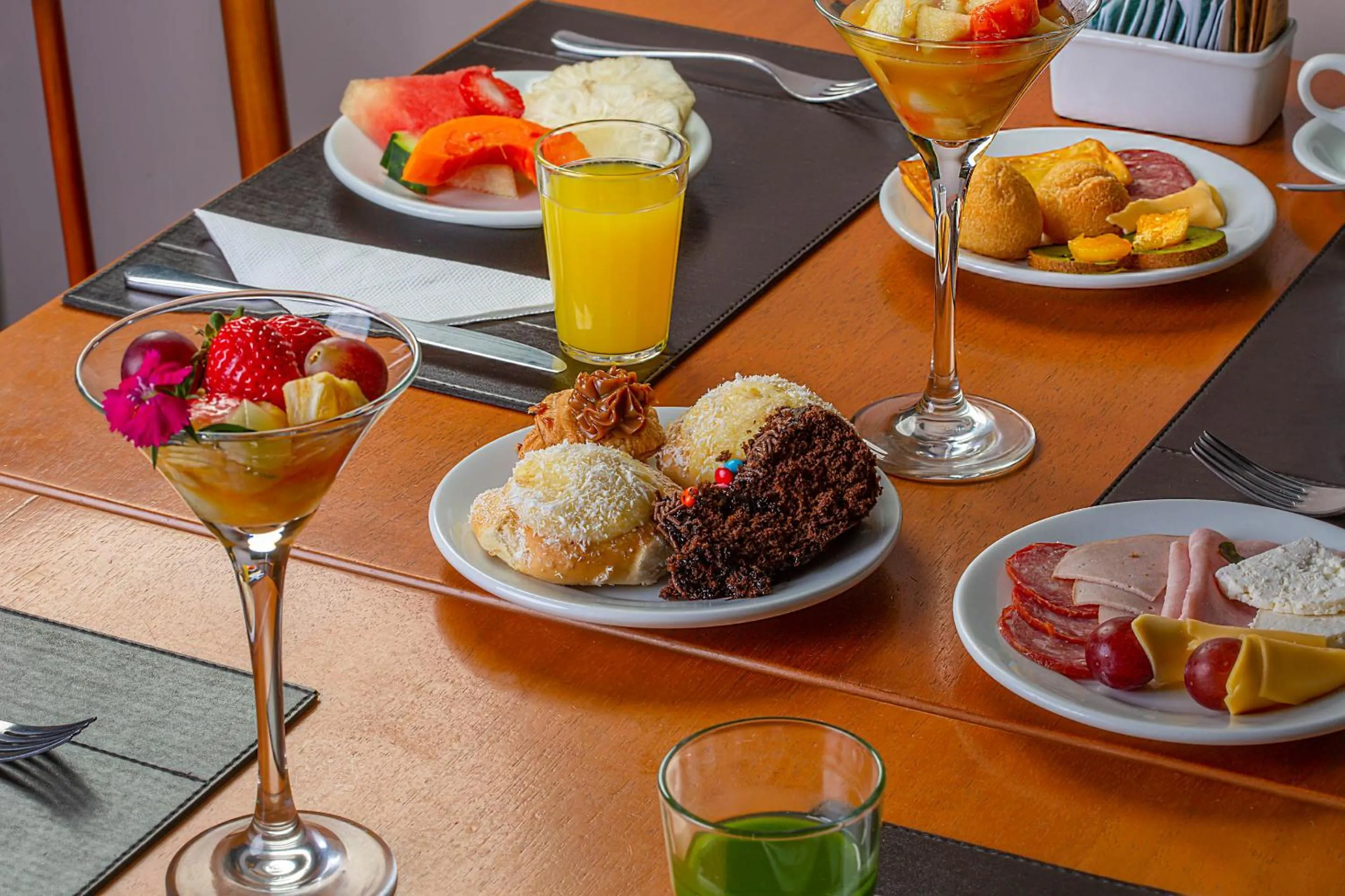 Breakfast in Hotel Laghetto Toscana