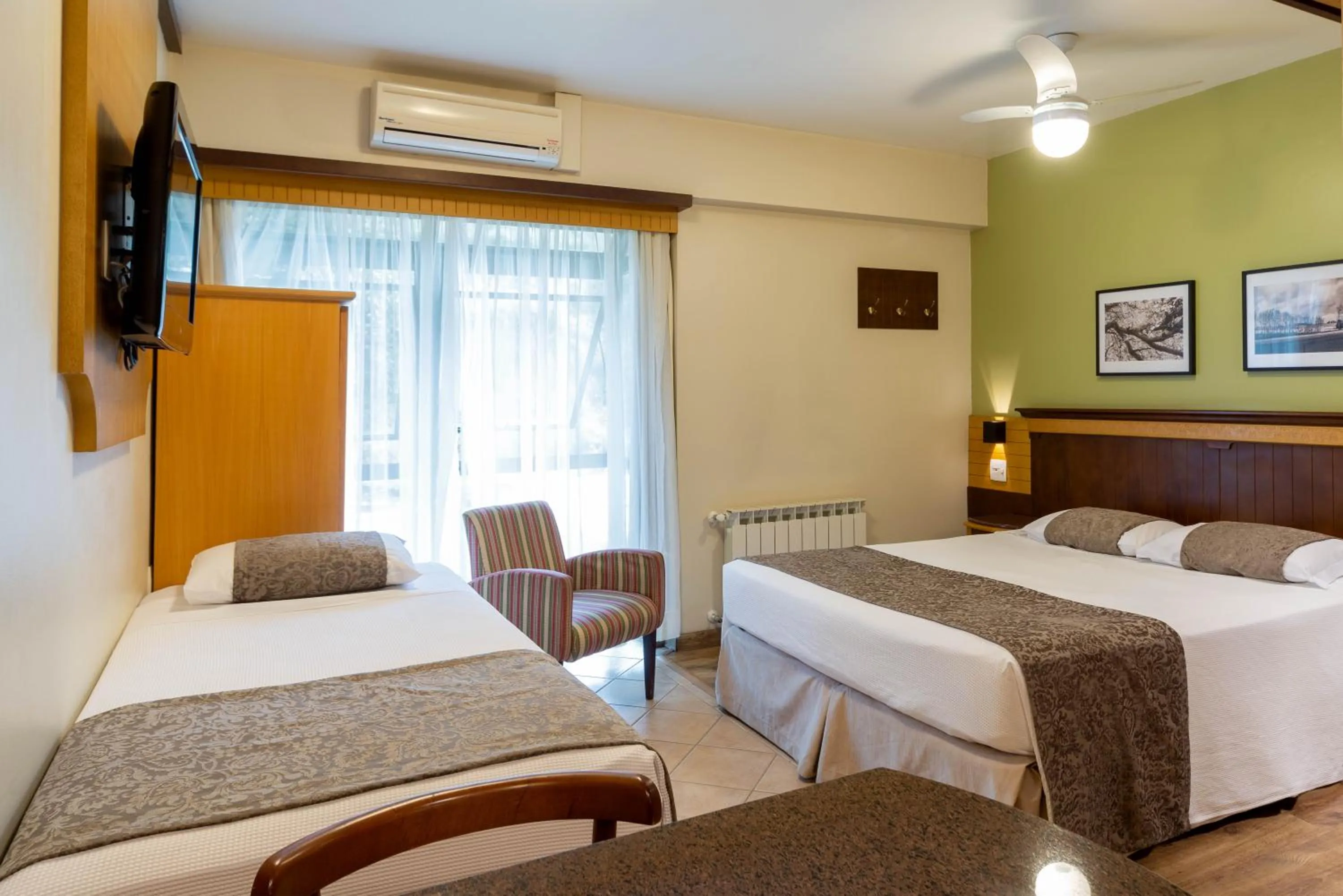 Bedroom, Bed in Hotel Laghetto Toscana