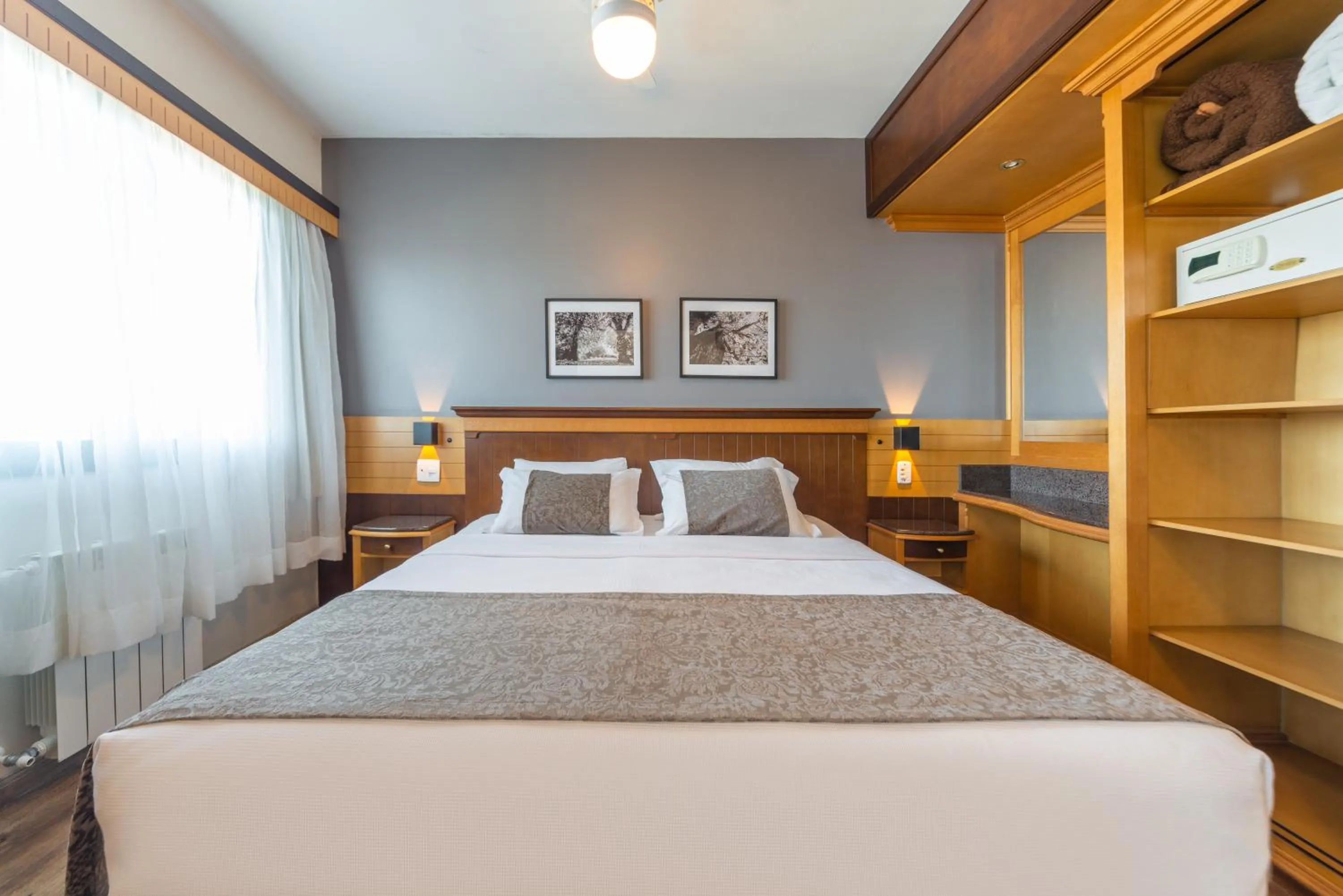 Bedroom, Bed in Hotel Laghetto Toscana