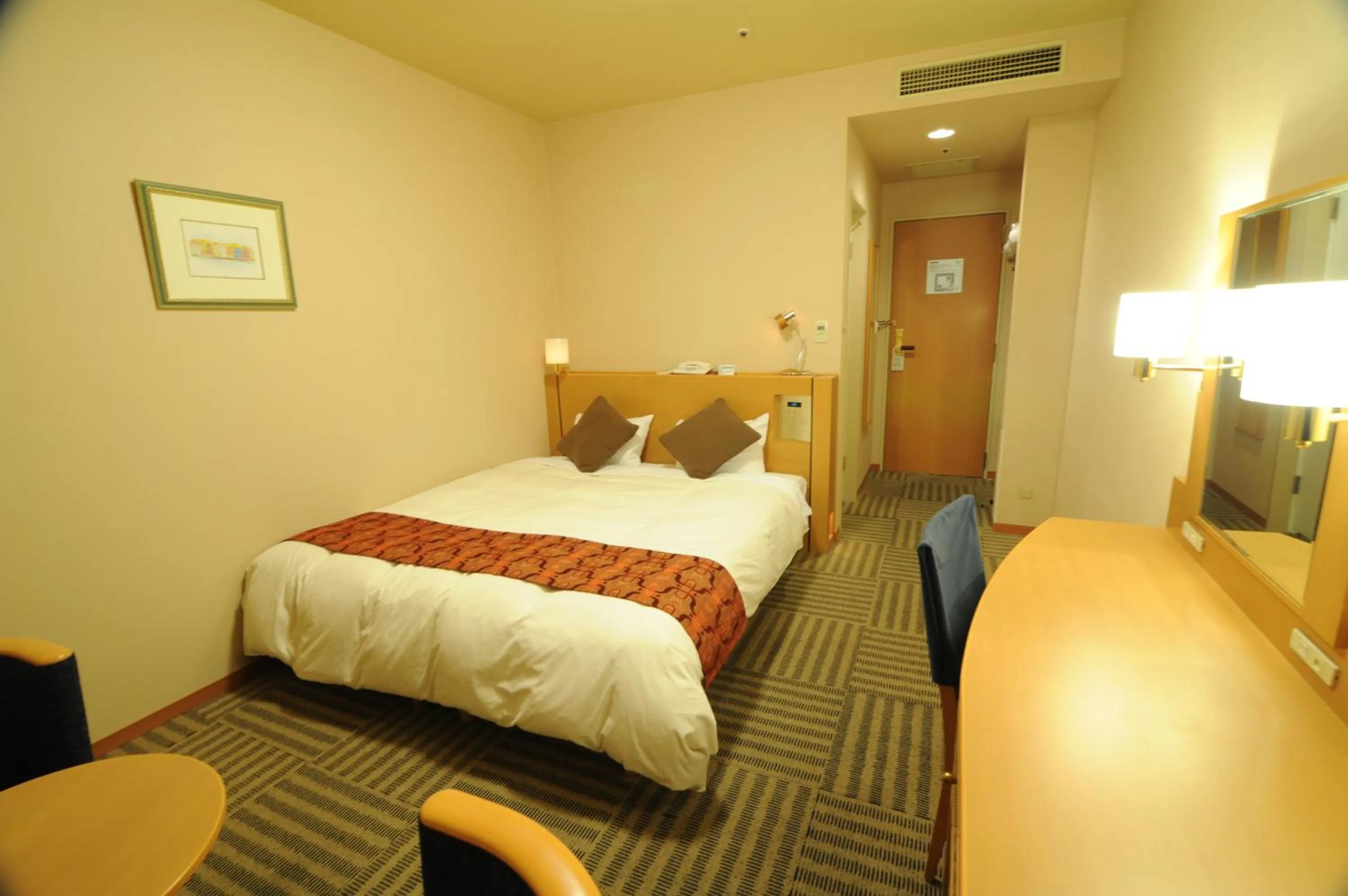 Bedroom, Bed in Yamagata Eki Nishiguchi Washington Hotel