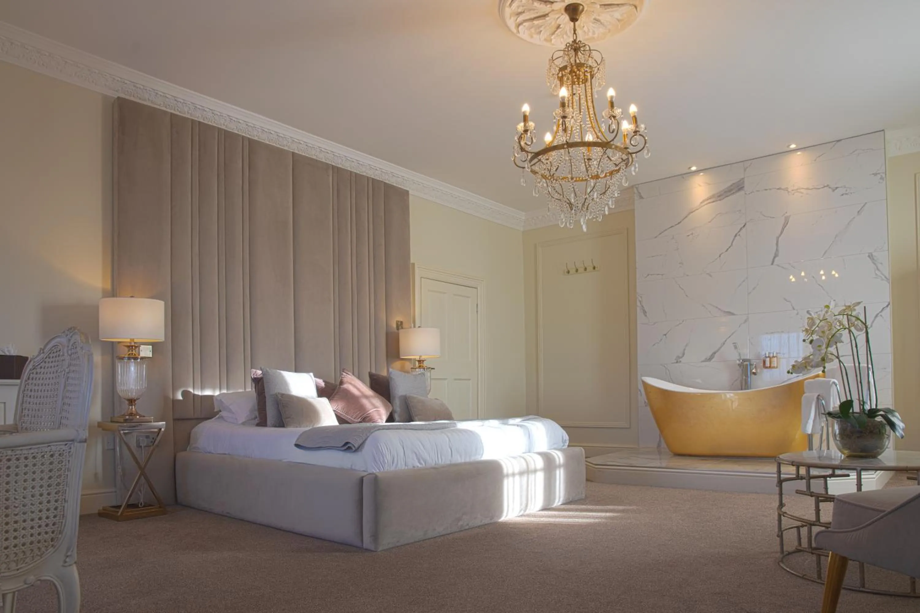 Bedroom, Bed in Winstanley House