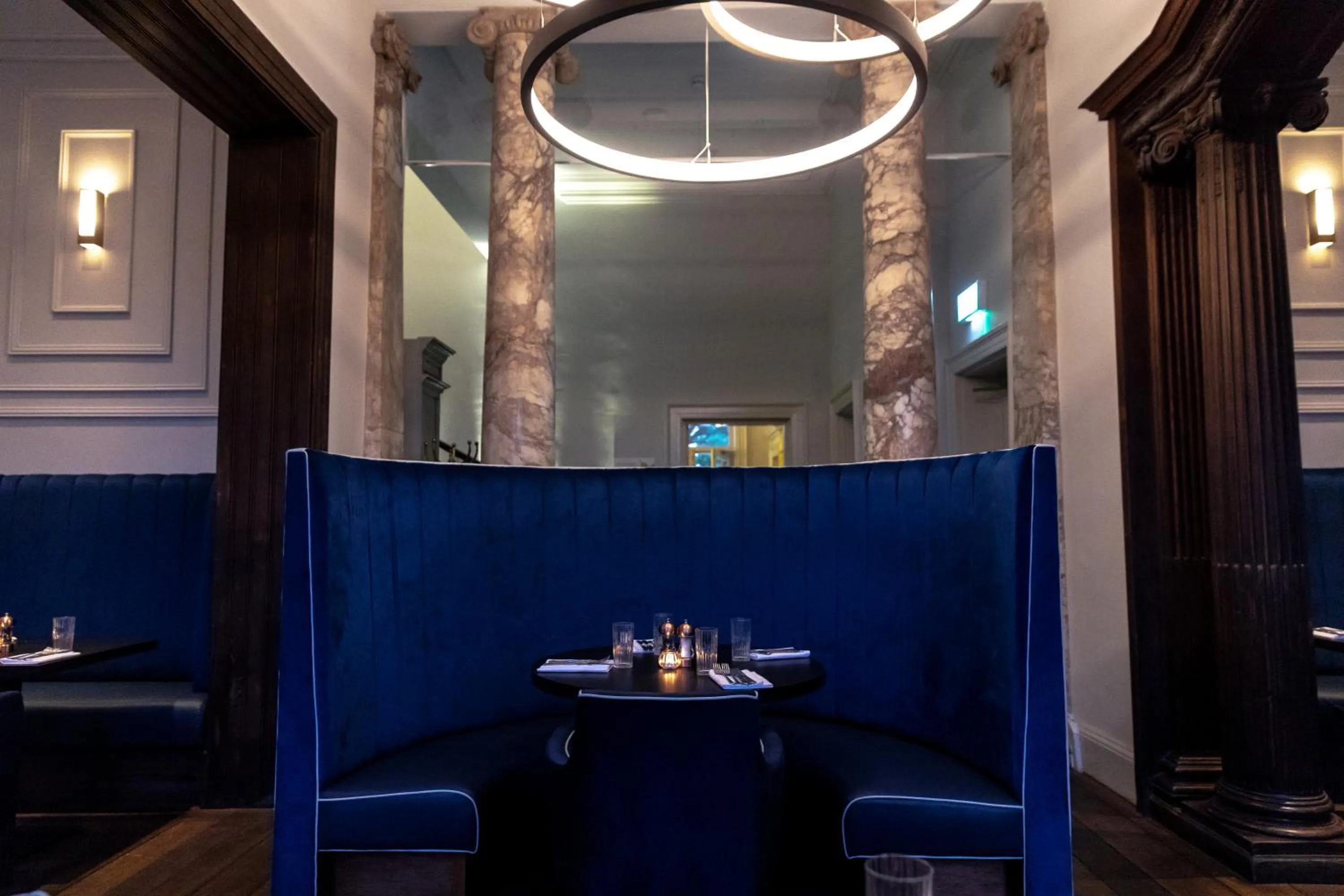 Restaurant/places to eat in Winstanley House