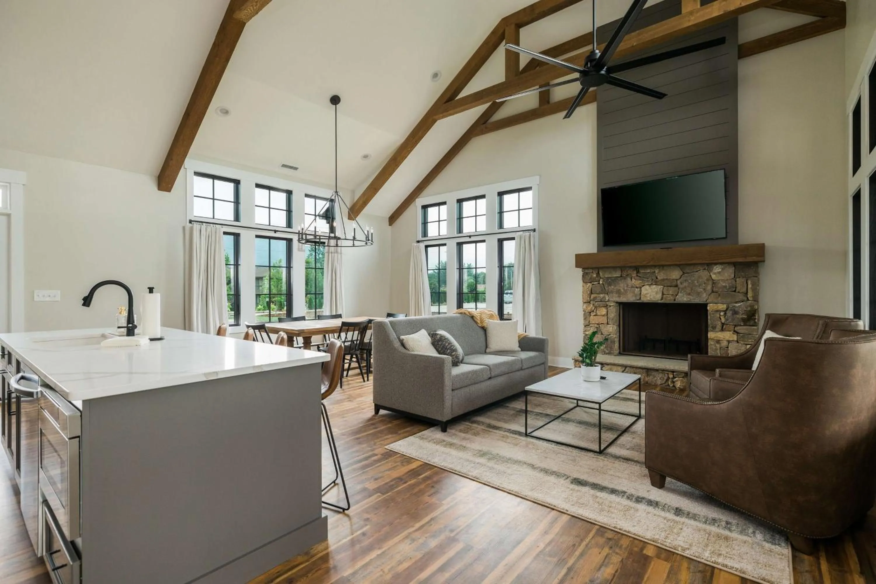 Living room in Waynesville Inn & Golf Club, Trademark Collection by Wyndham