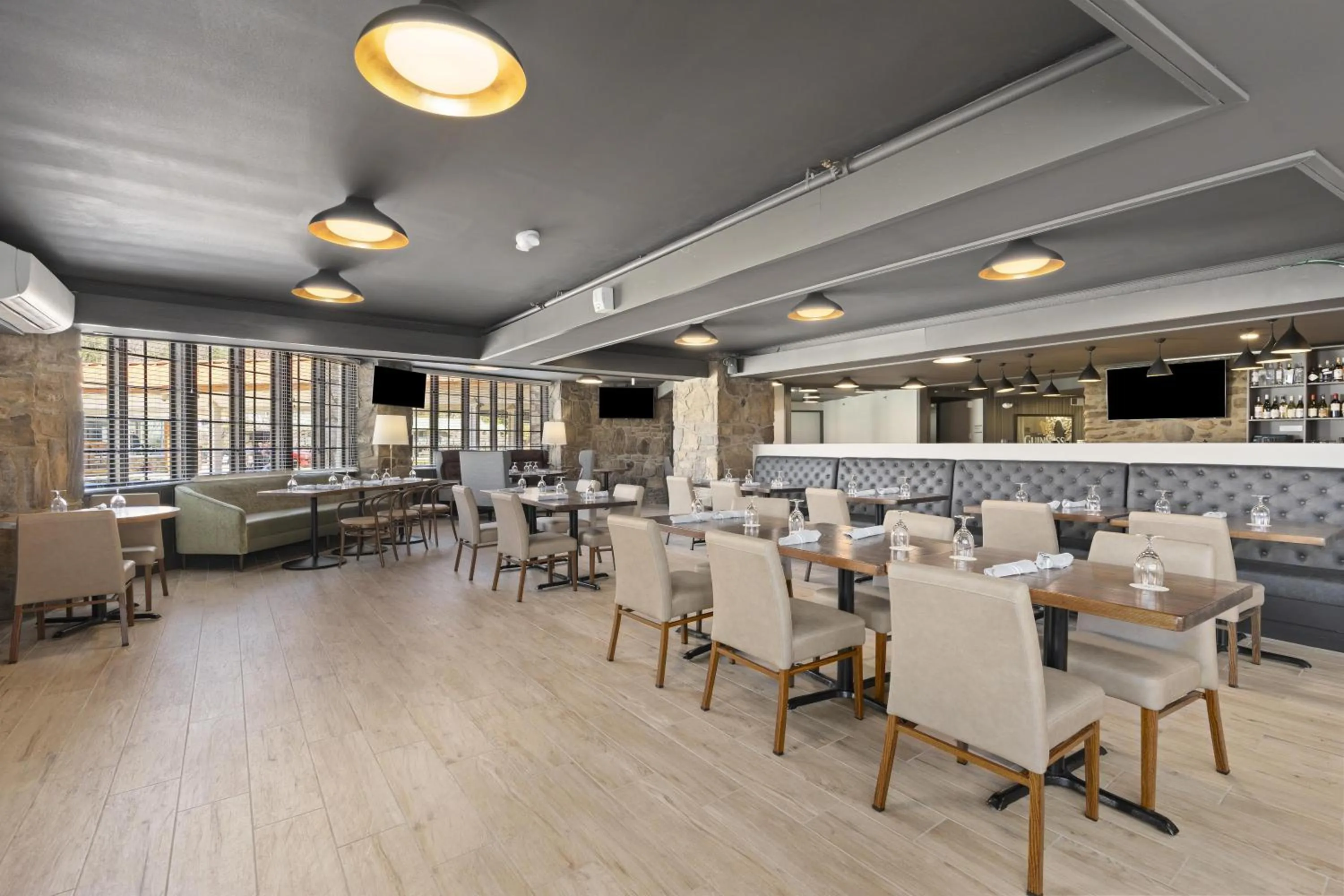 Restaurant/places to eat in Waynesville Inn and Golf Club, Tapestry Collection by Hilton