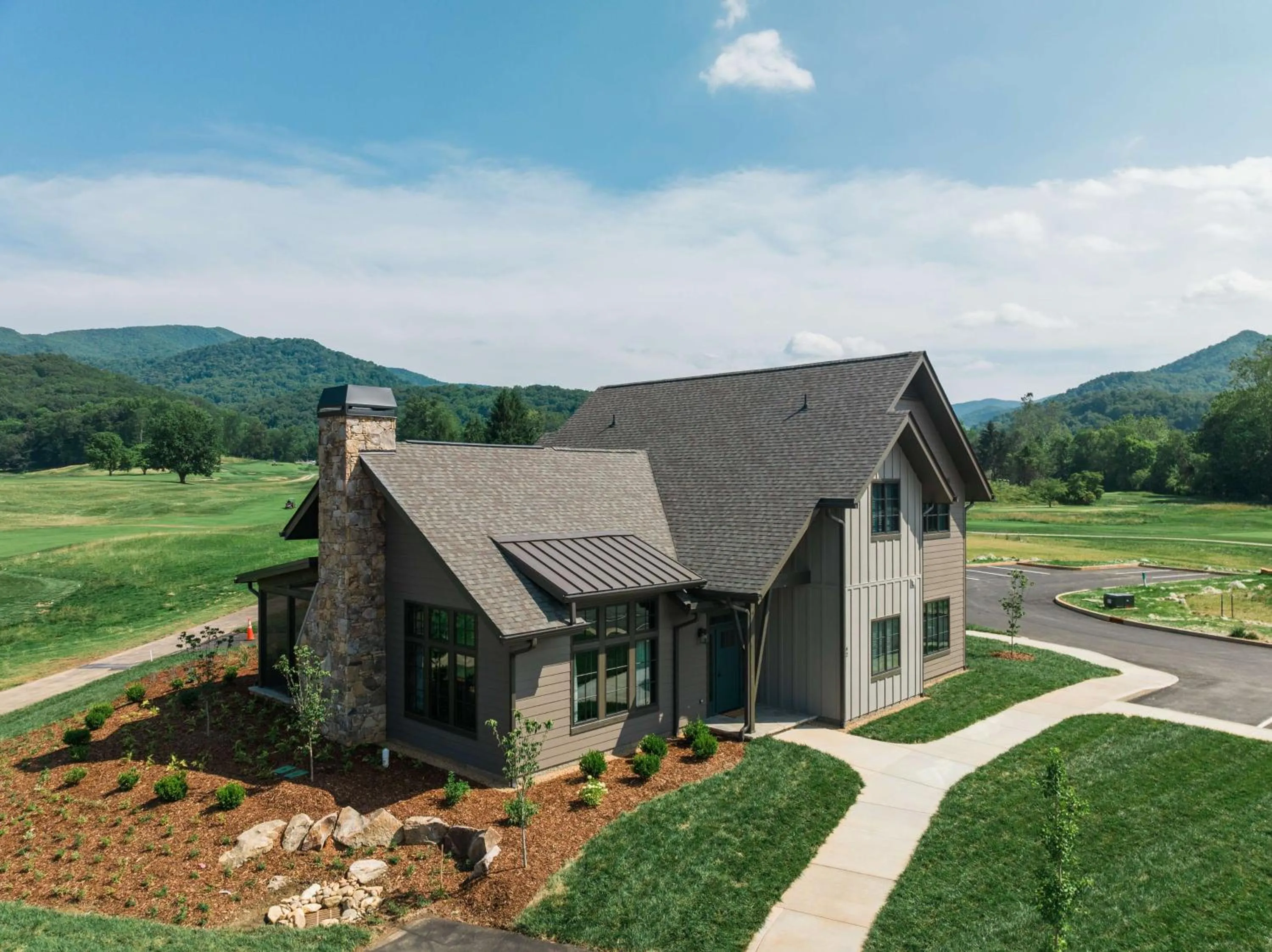 Property building in Waynesville Inn & Golf Club, Trademark Collection by Wyndham