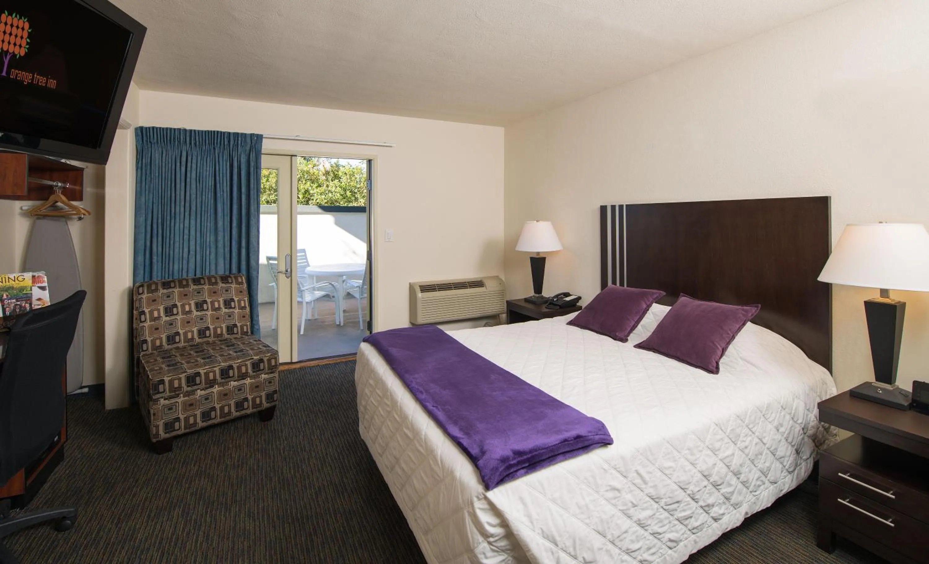 Photo of the whole room, Bed in Orange Tree Inn