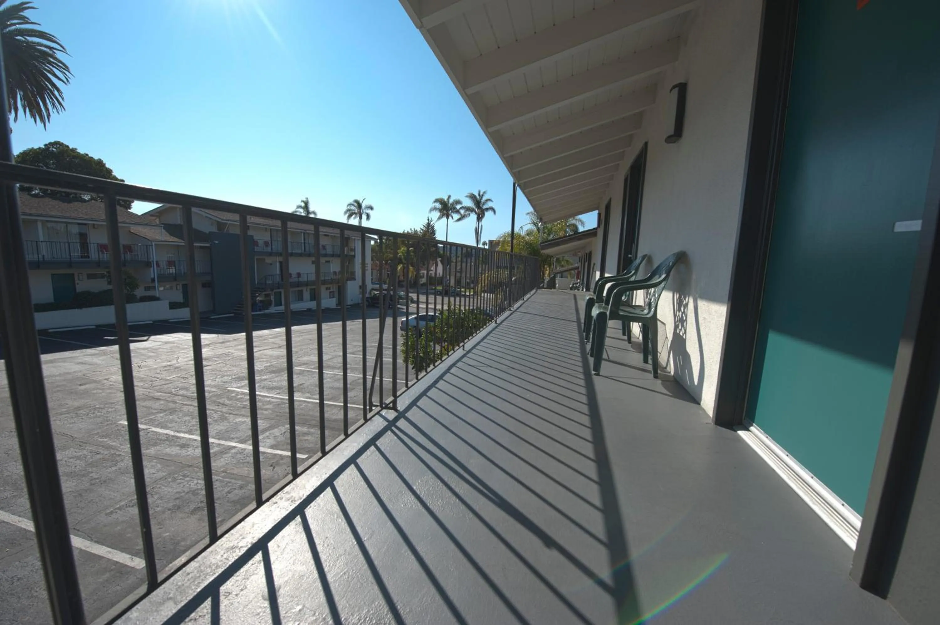 Facade/entrance in Orange Tree Inn