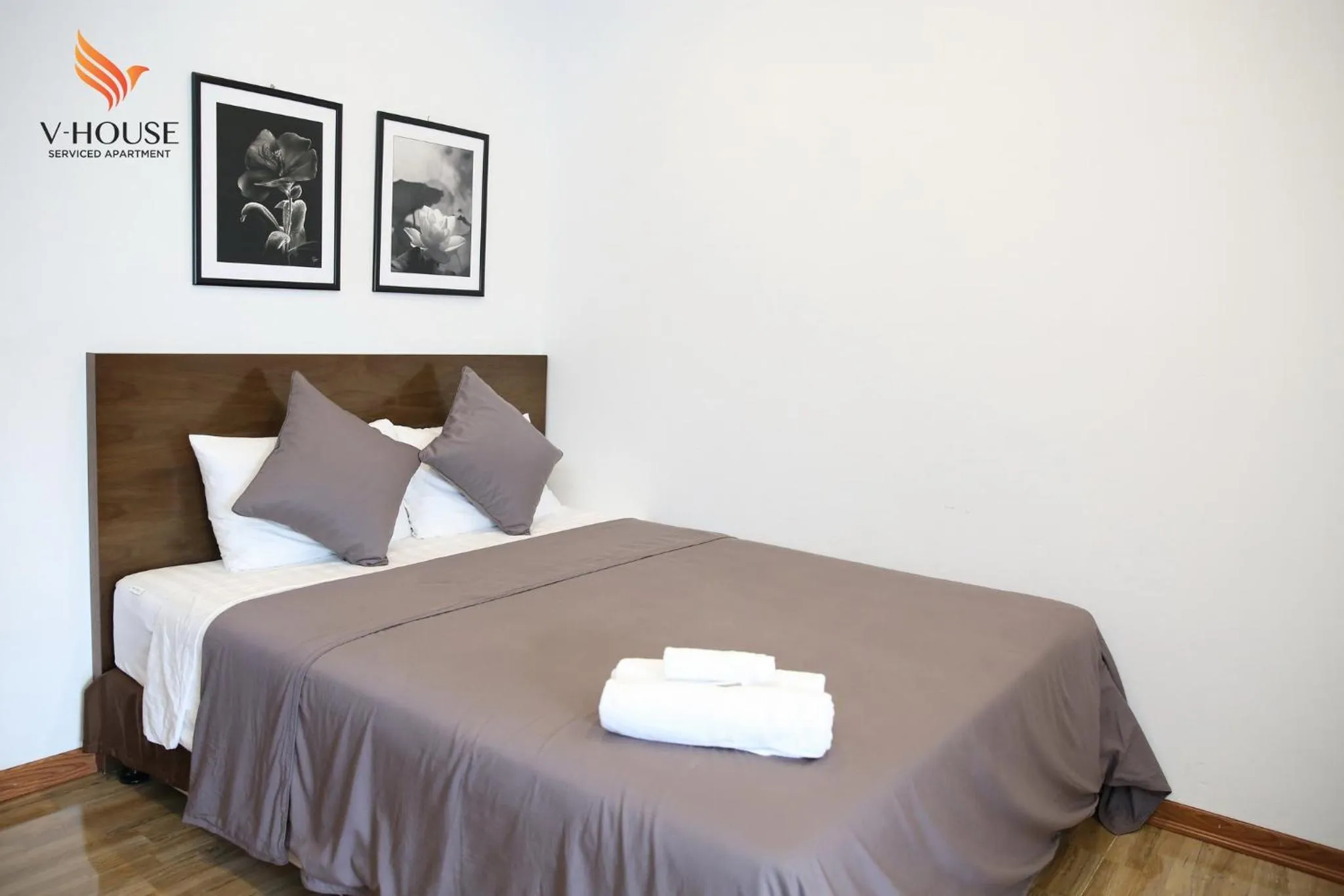 V House 5 Serviced Apartment