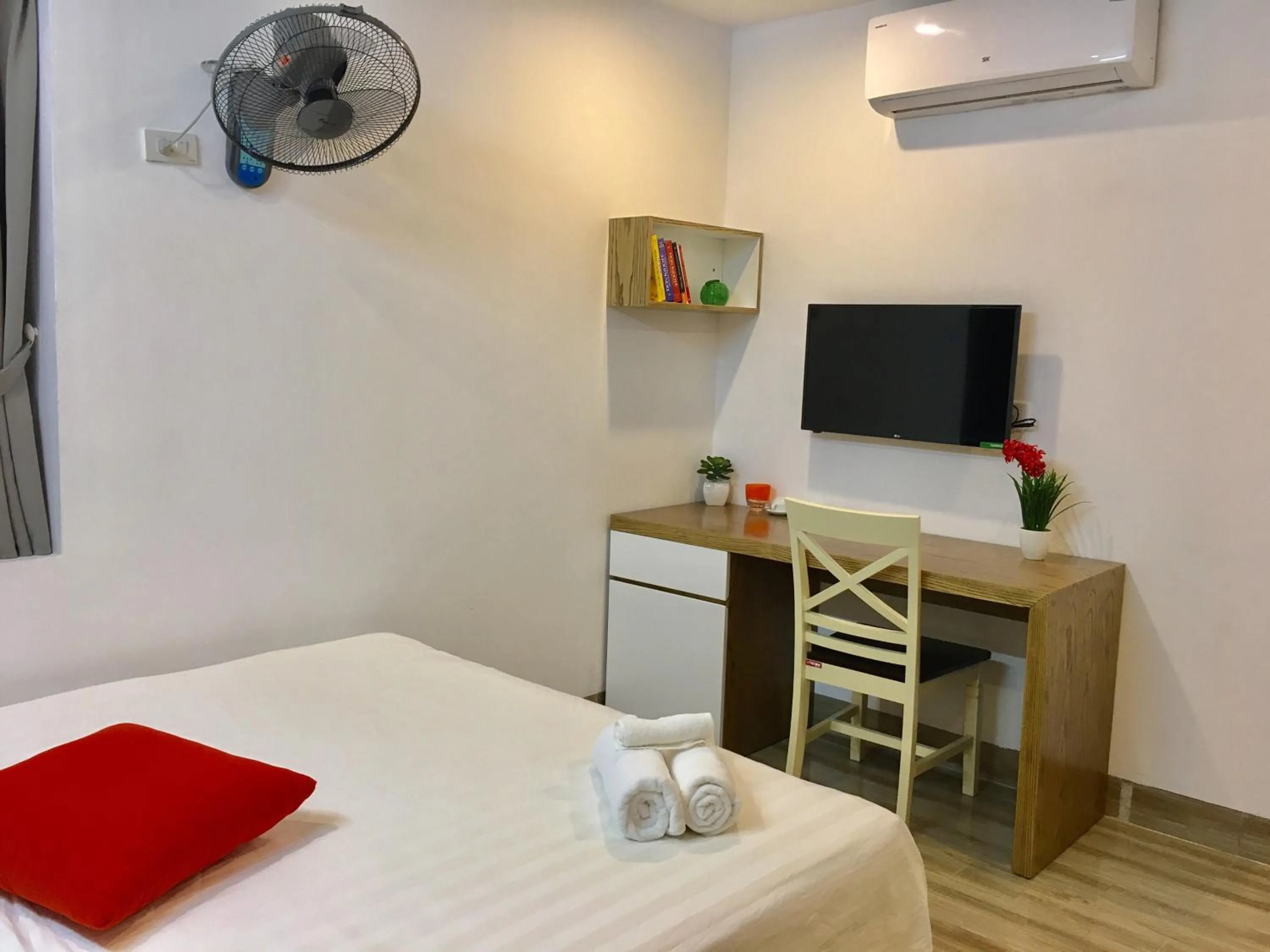 V House 5 Serviced Apartment