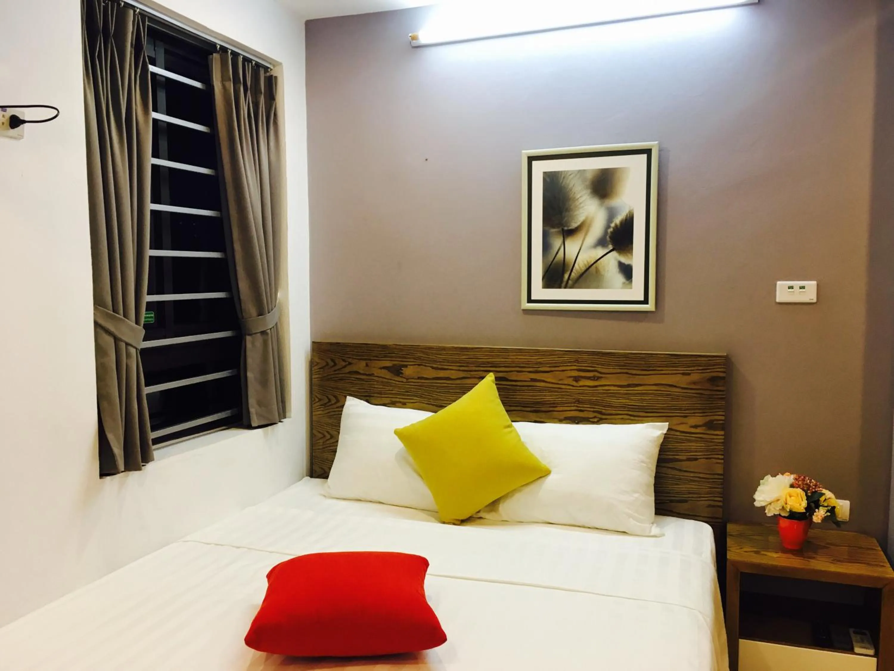 V House 5 Serviced Apartment