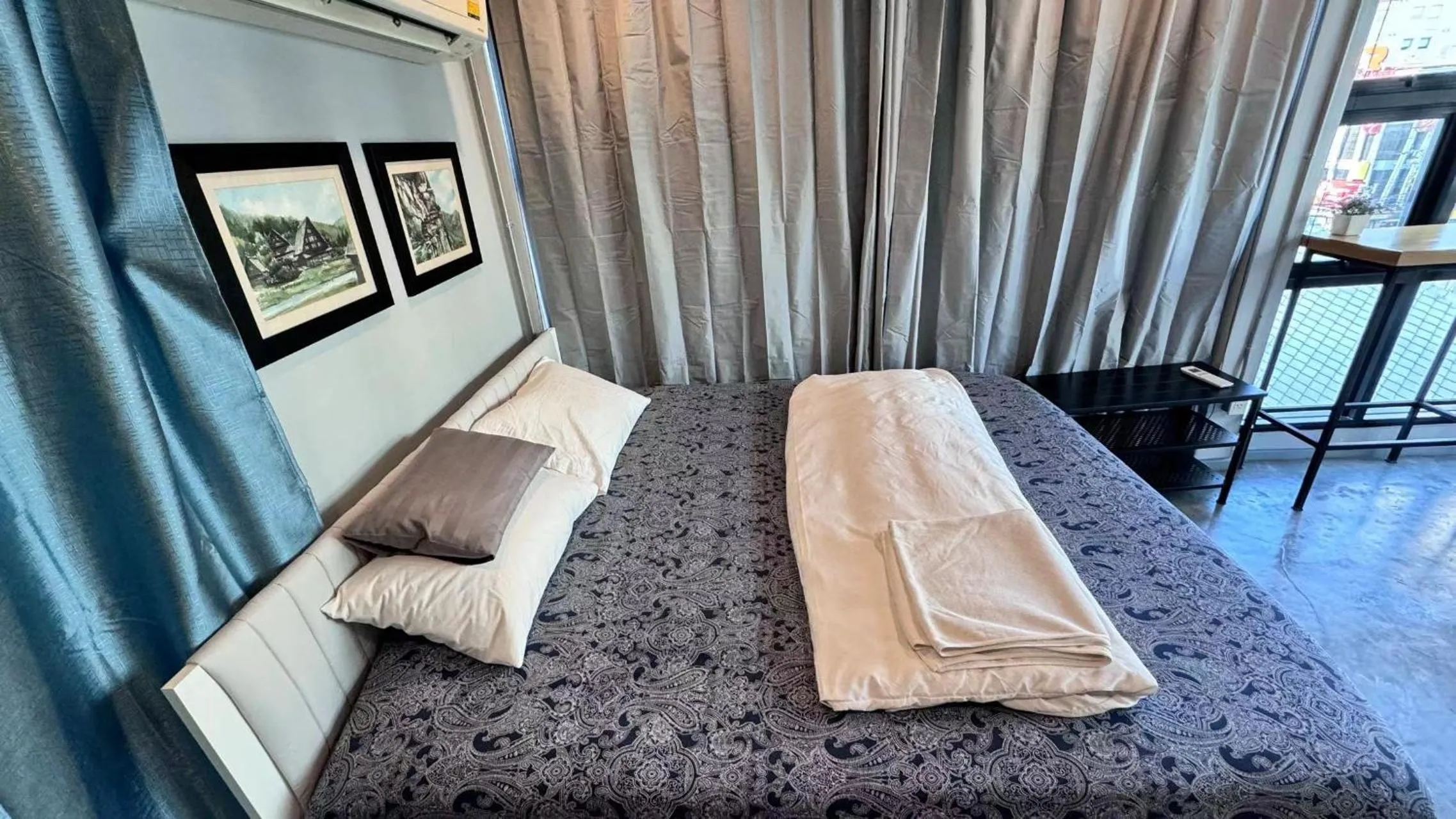 Bed in The Chatbox Silom Hostel