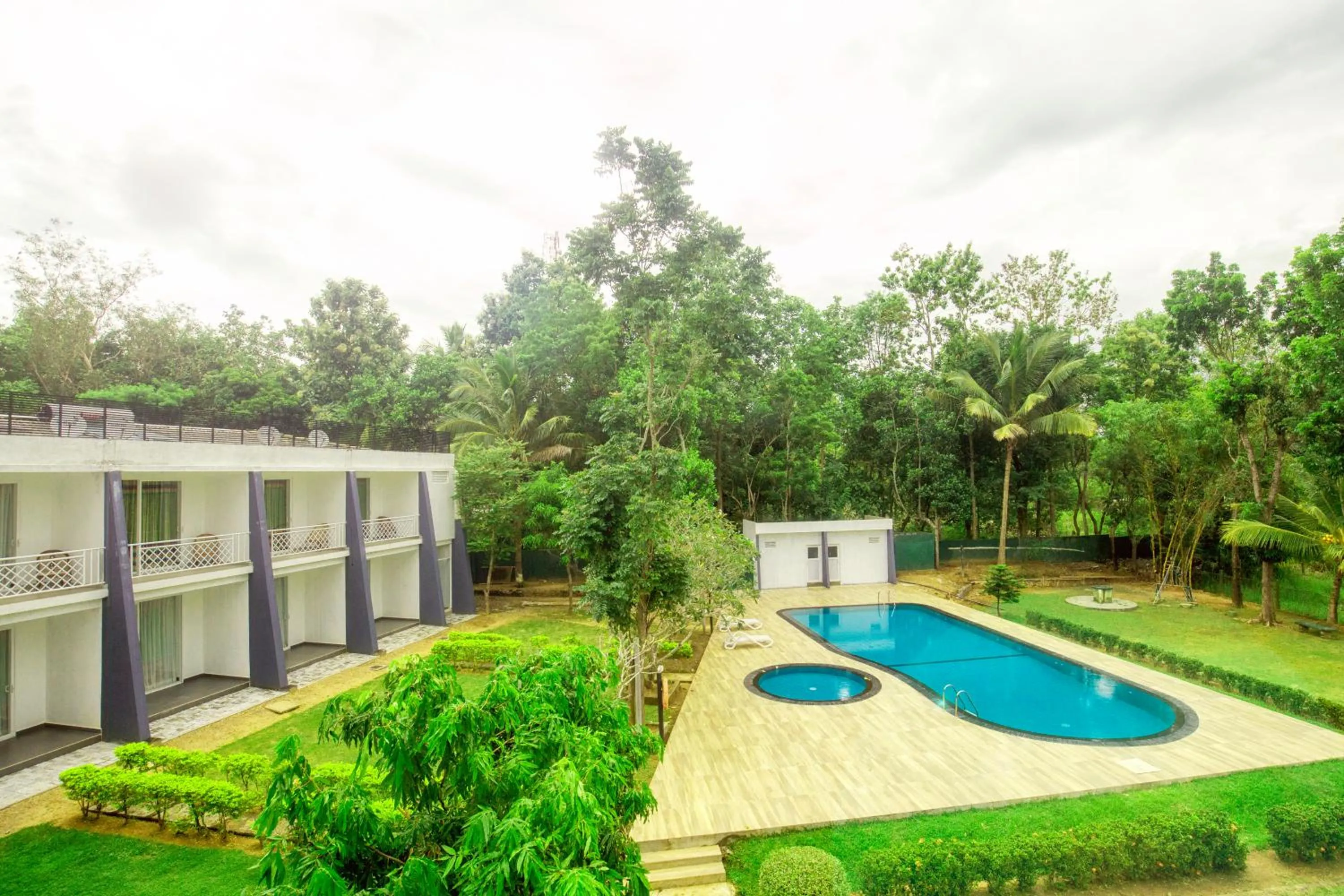 Garden in Lavendish Wild Safari