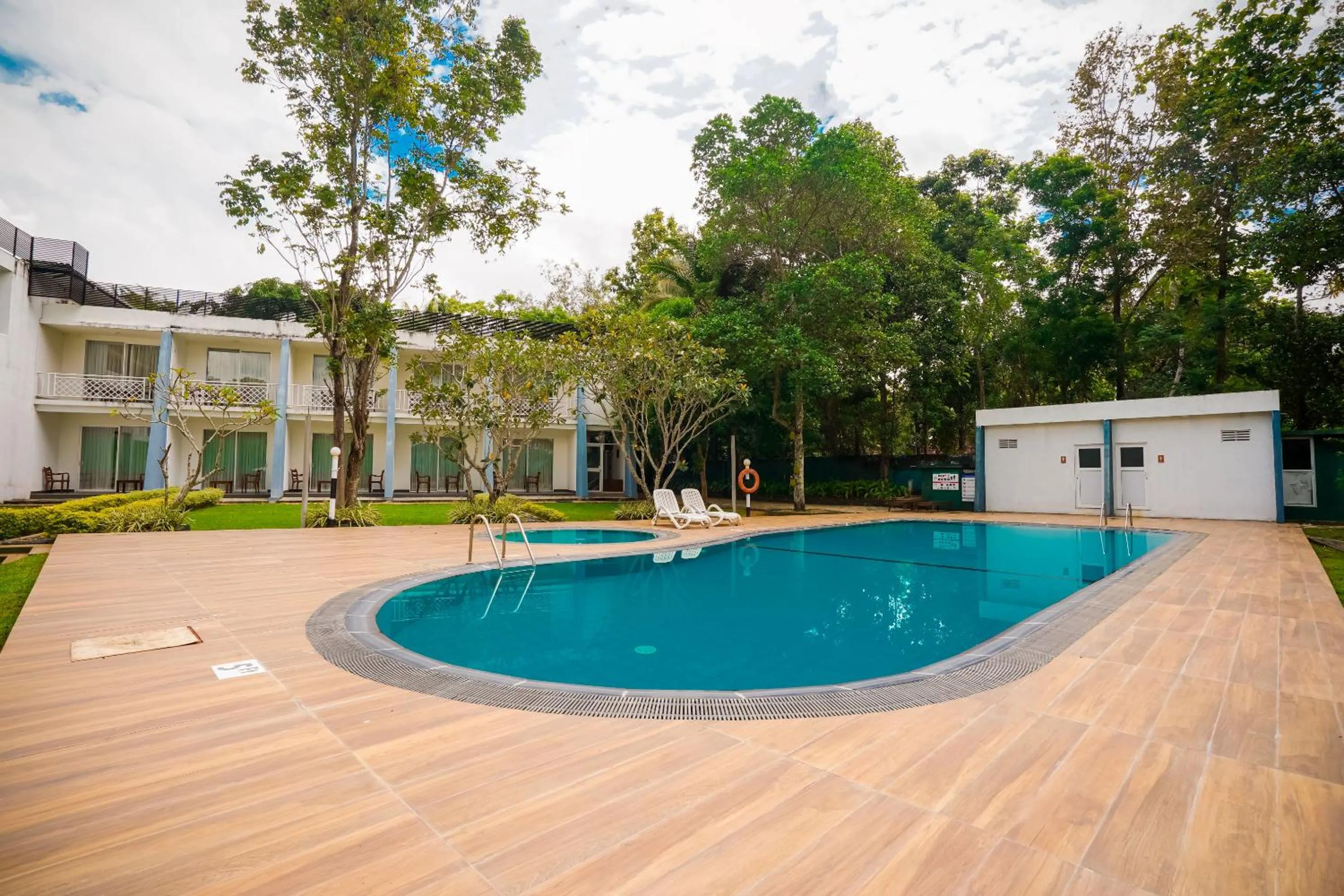 Garden in Lavendish Wild Safari