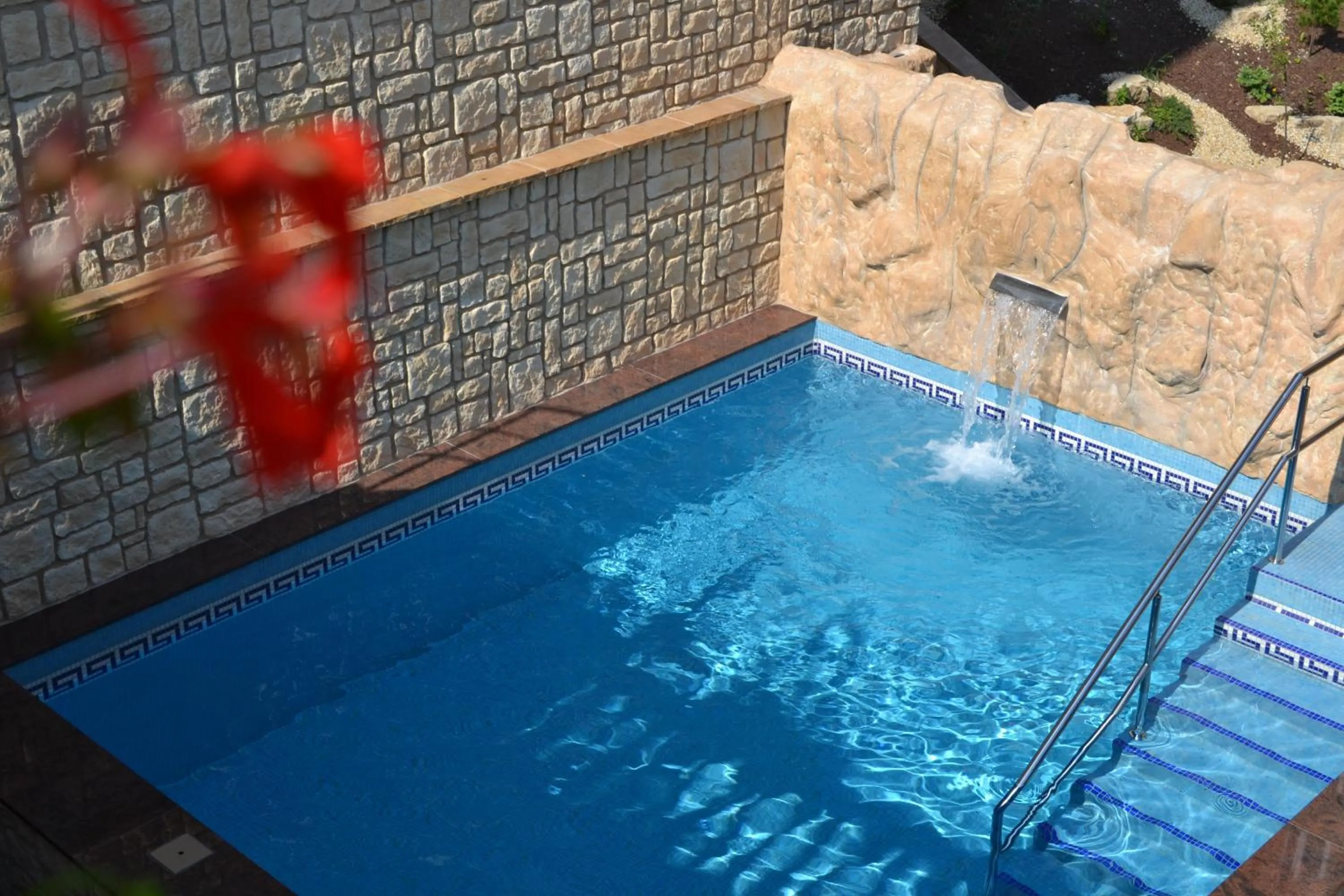 Swimming pool in Pałac Saturna