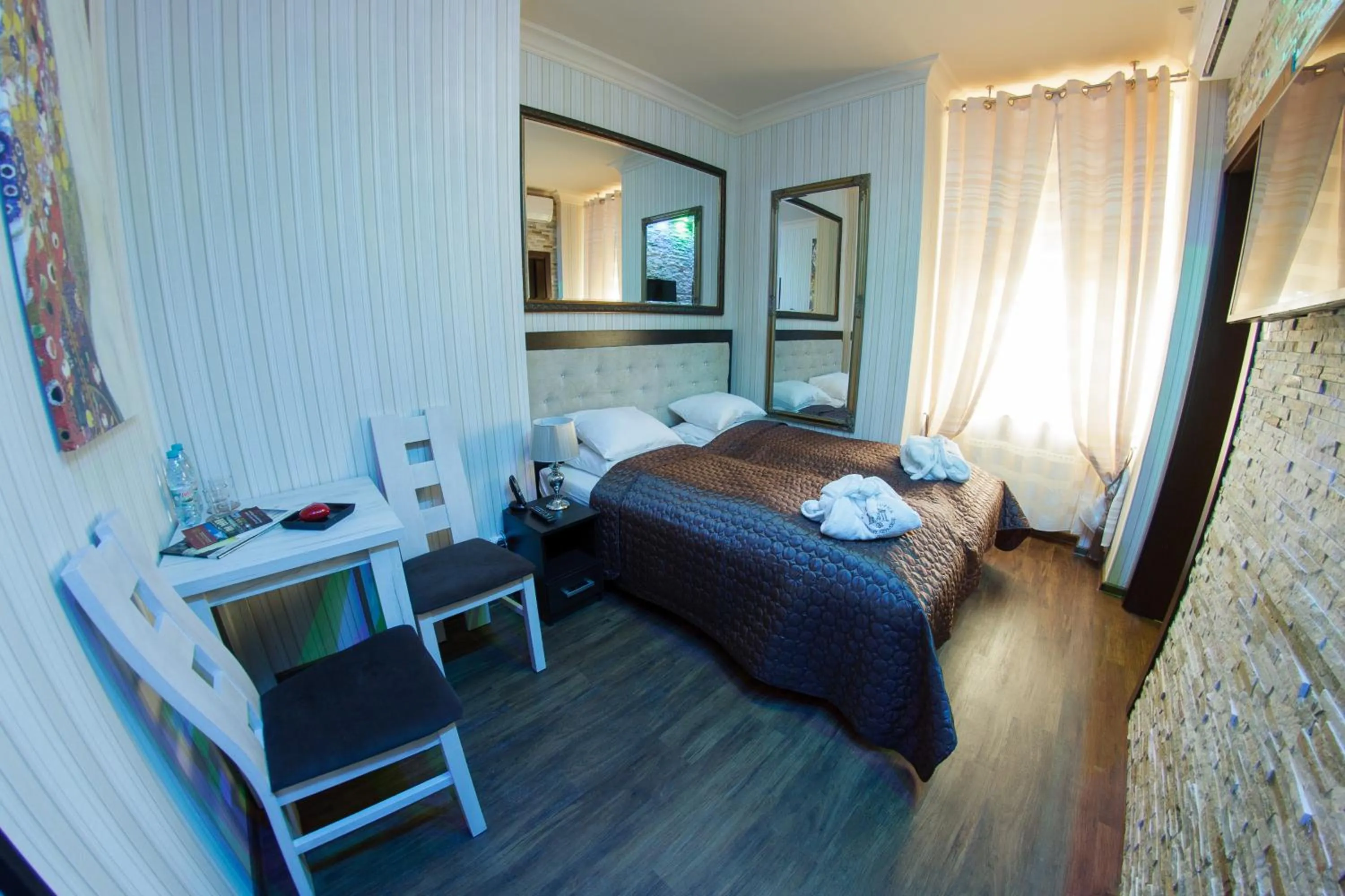 Day, Bed in Pałac Saturna