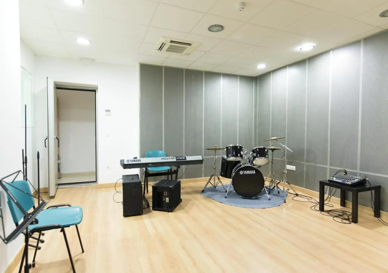 Area and facilities in Albergue Inturjoven Torremolinos