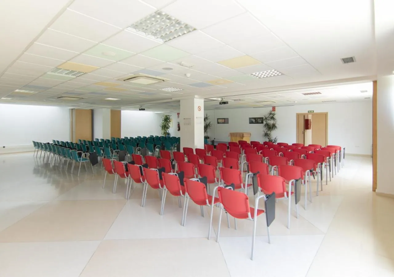 Meeting/conference room in Albergue Inturjoven Torremolinos