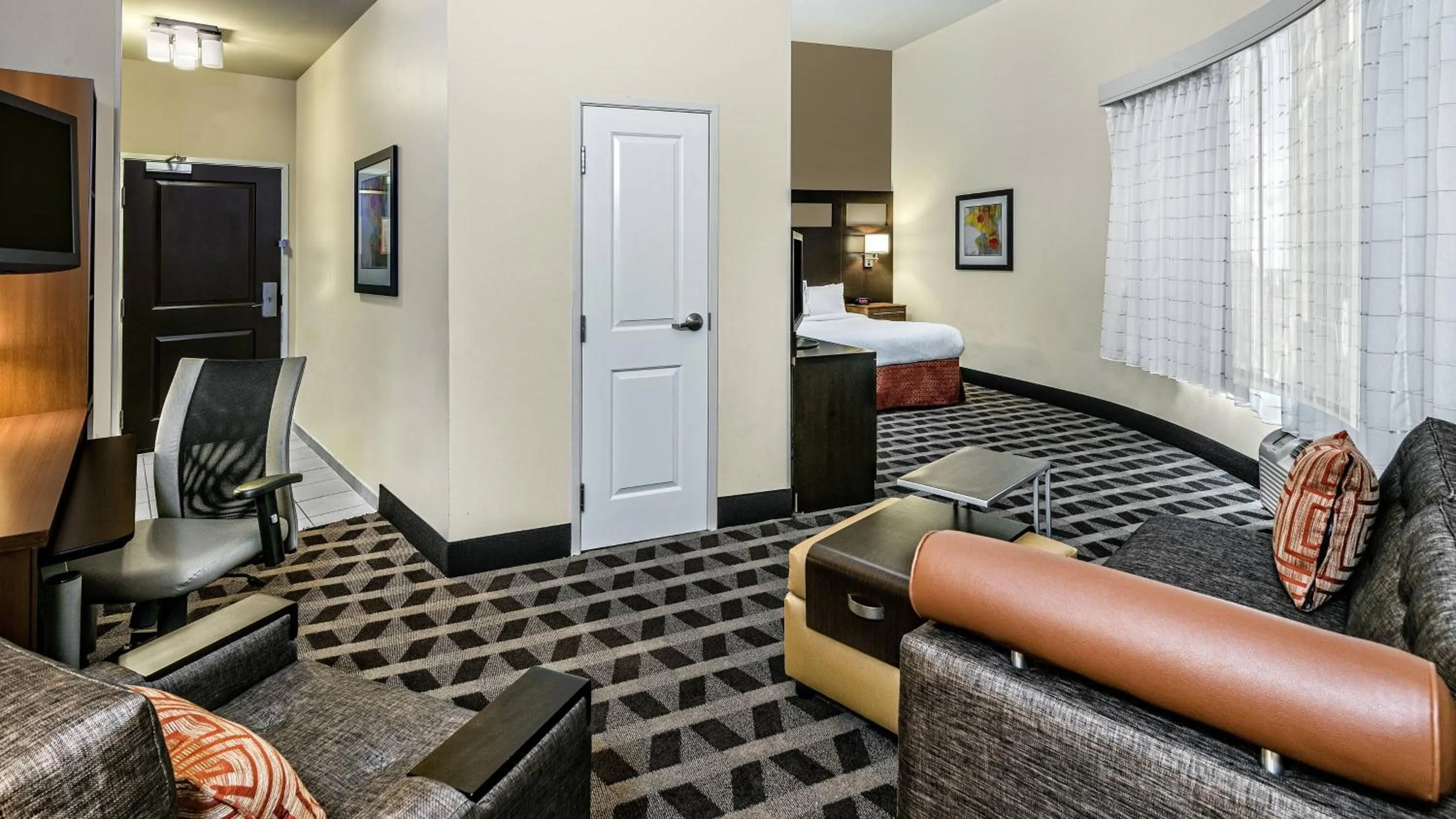 Photo of the whole room in TownePlace Suites by Marriott San Antonio Downtown Riverwalk